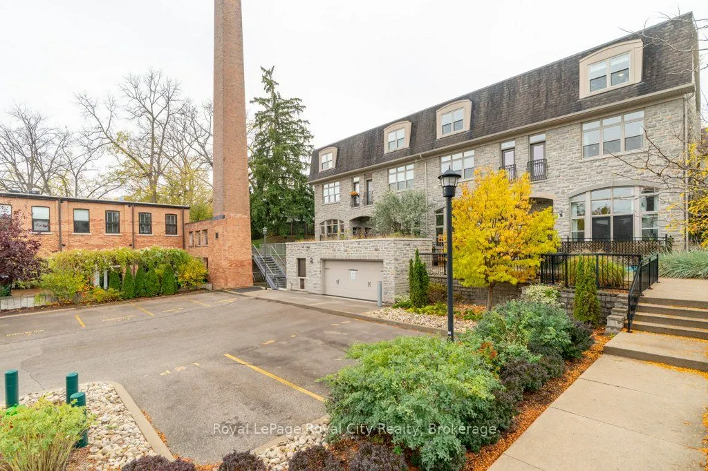68 Cardigan Street, #A