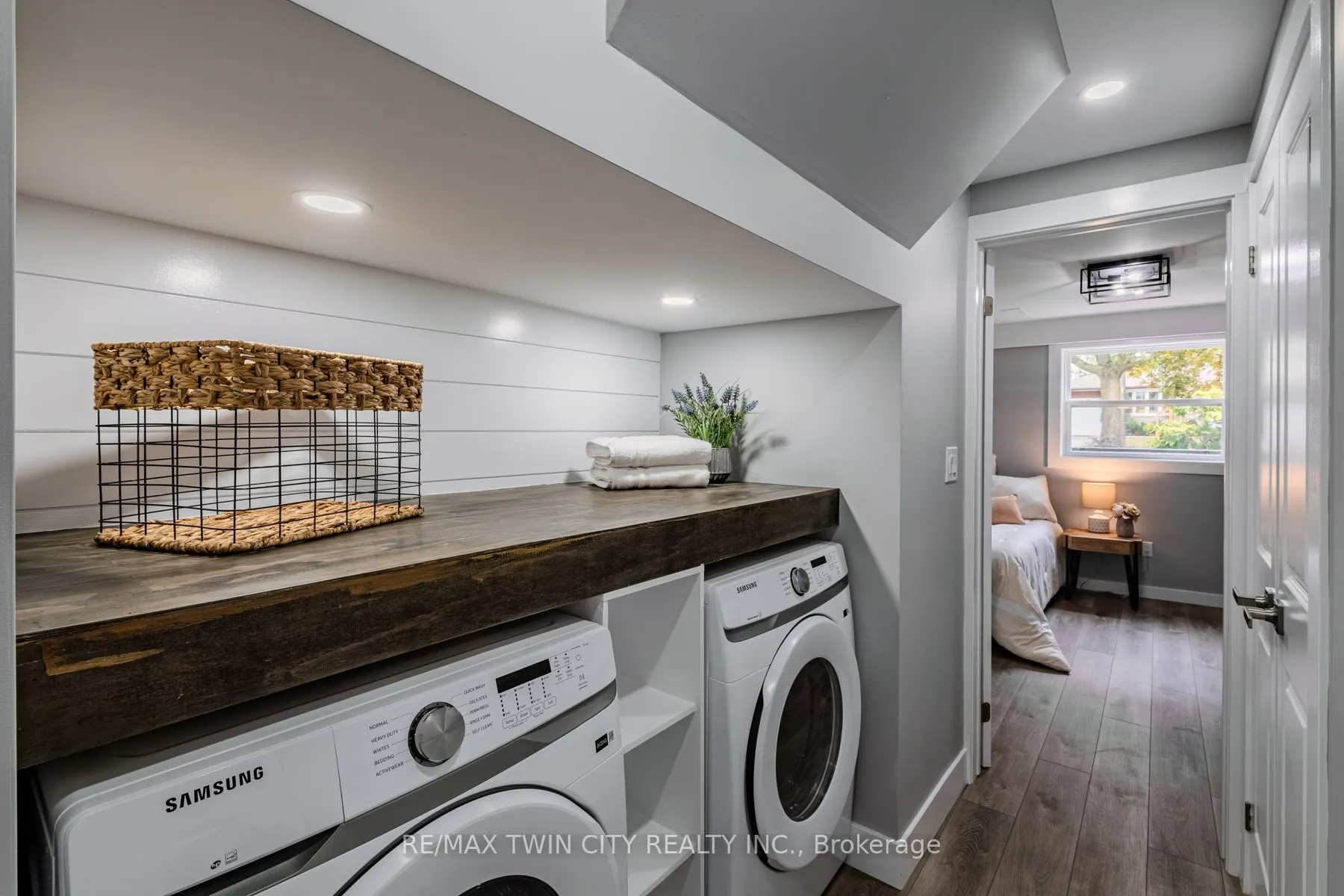 10 Uplands Drive
