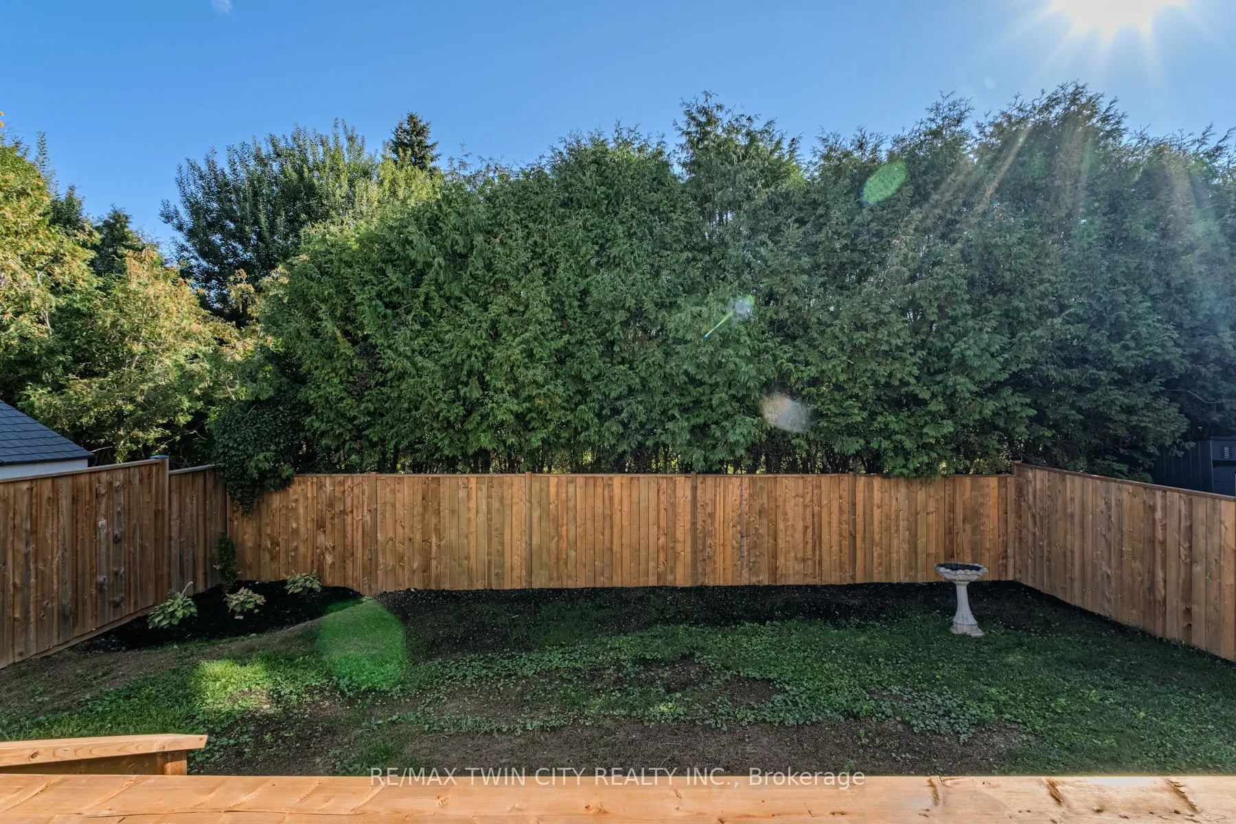 10 Uplands Drive