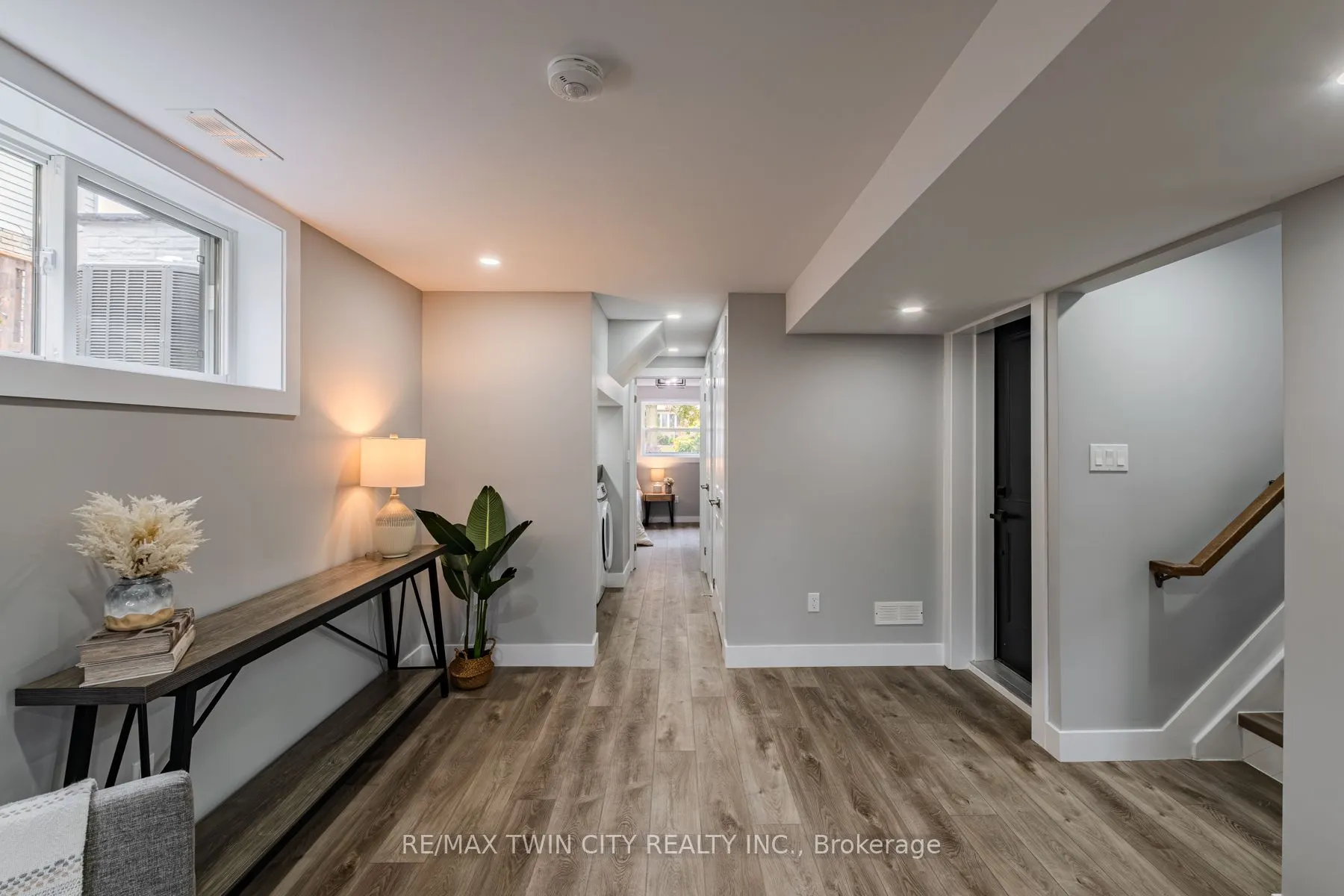 10 Uplands Drive