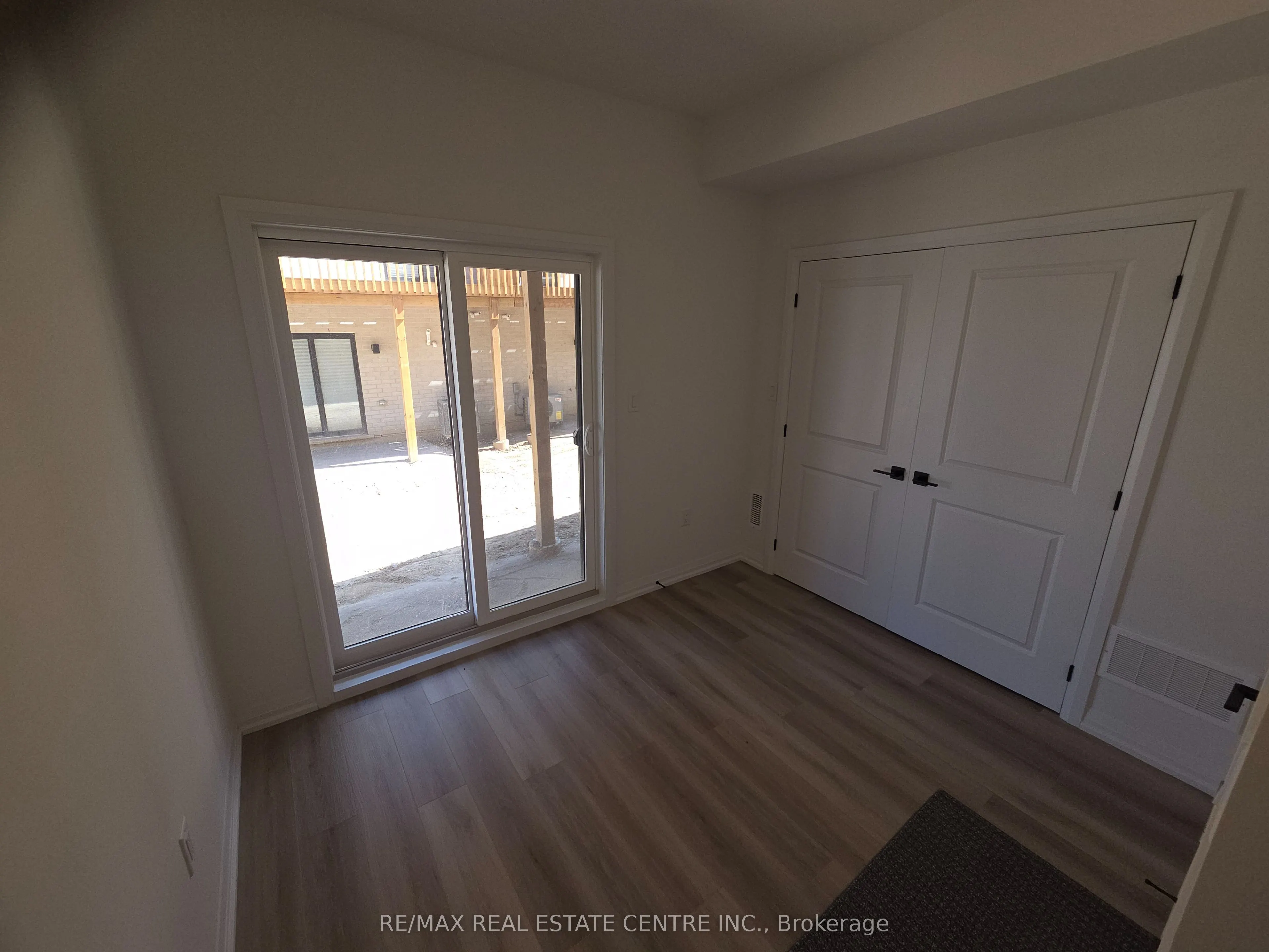 4040 Mountain Street, #650