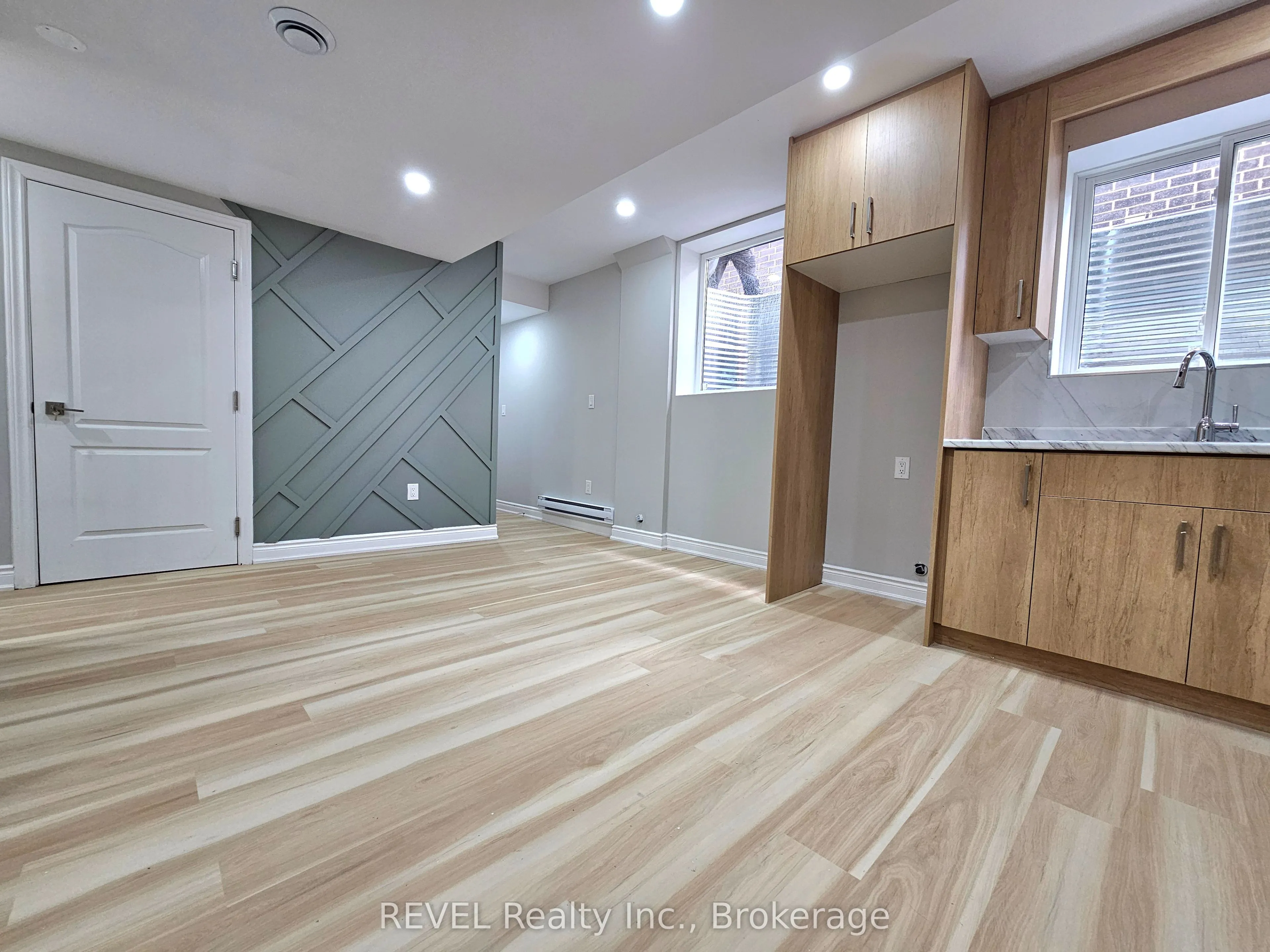 54 Mclaughlin Street, #BASEMENT