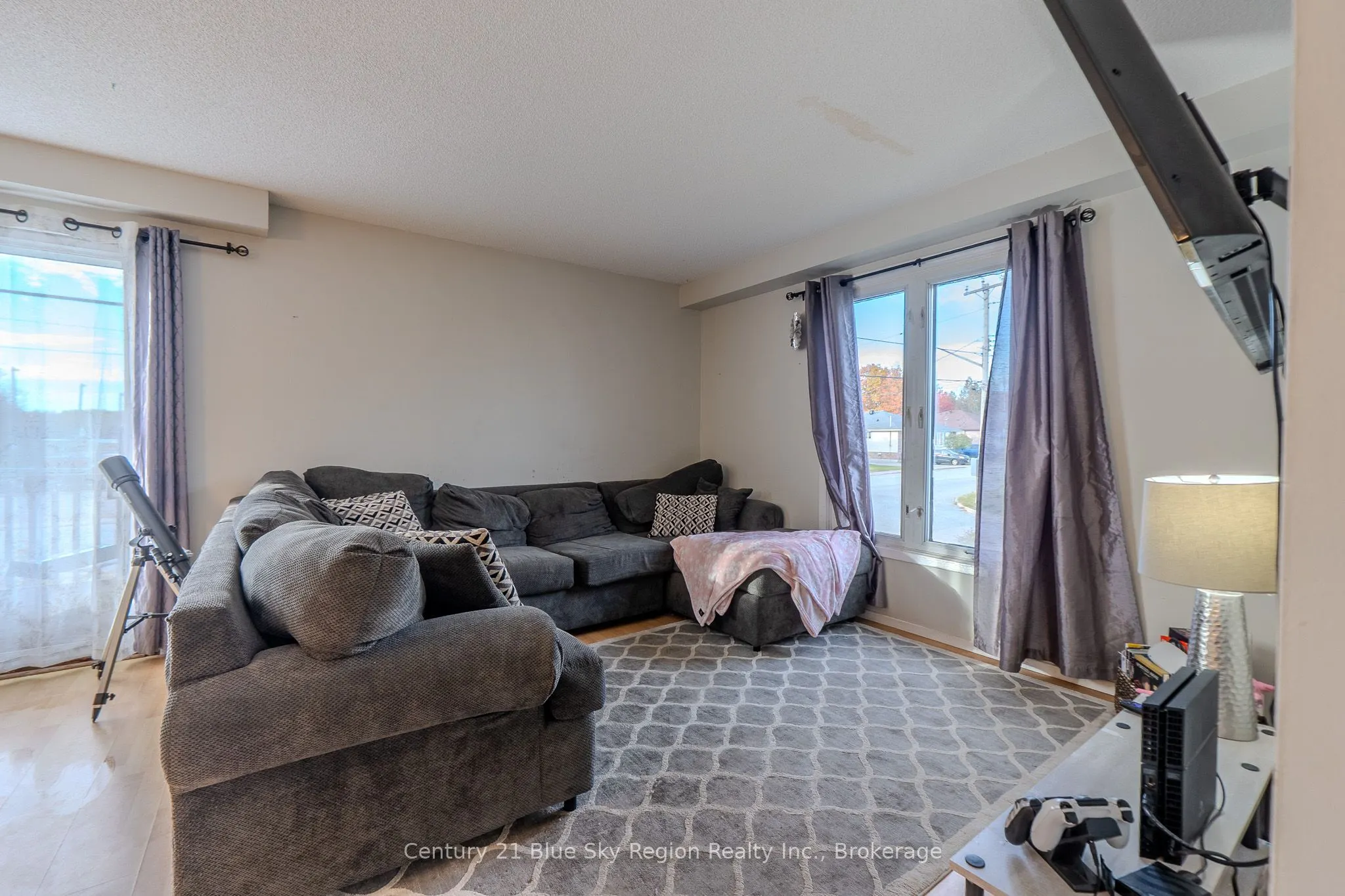 4 Sovereign Drive