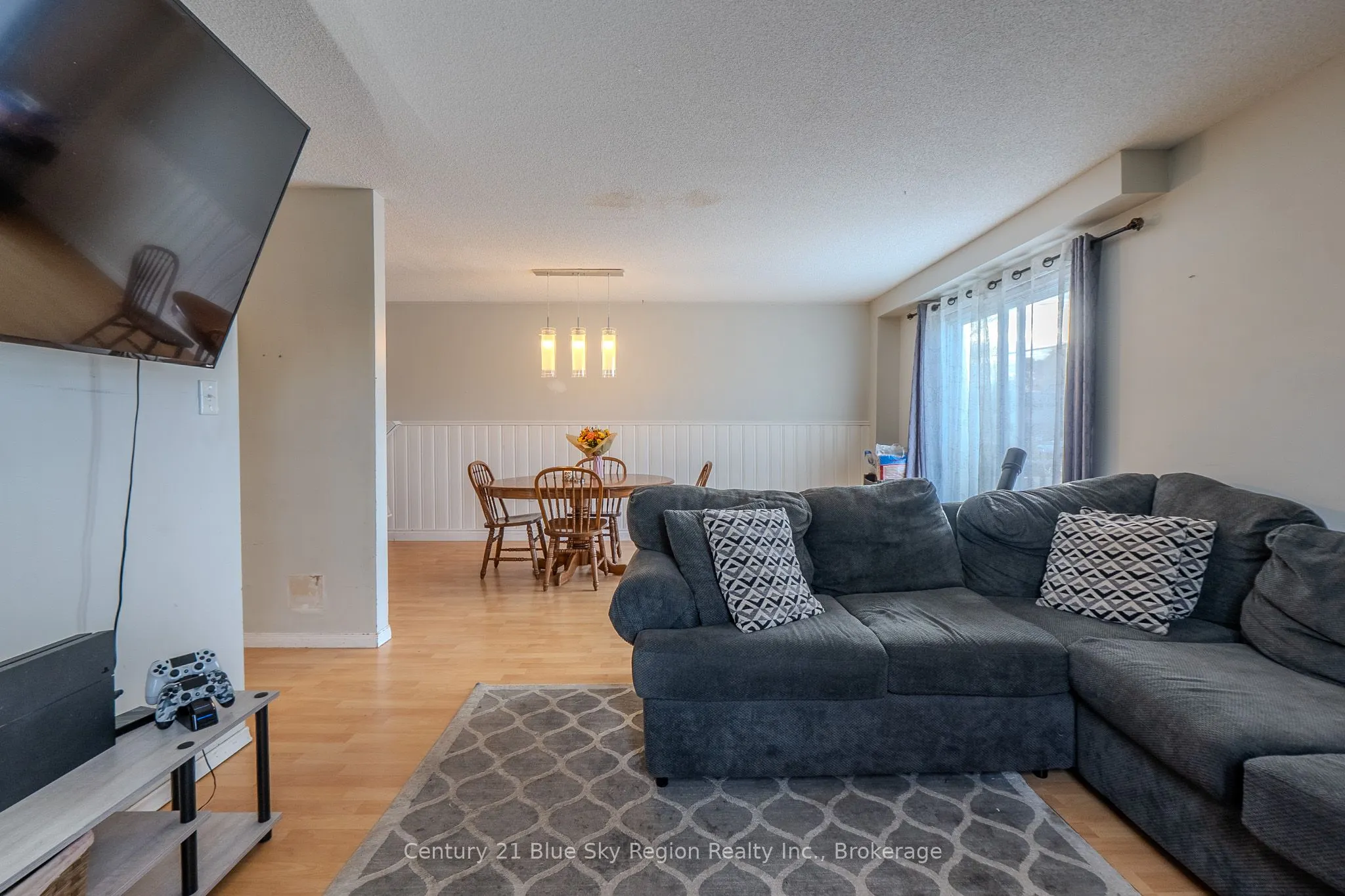 4 Sovereign Drive