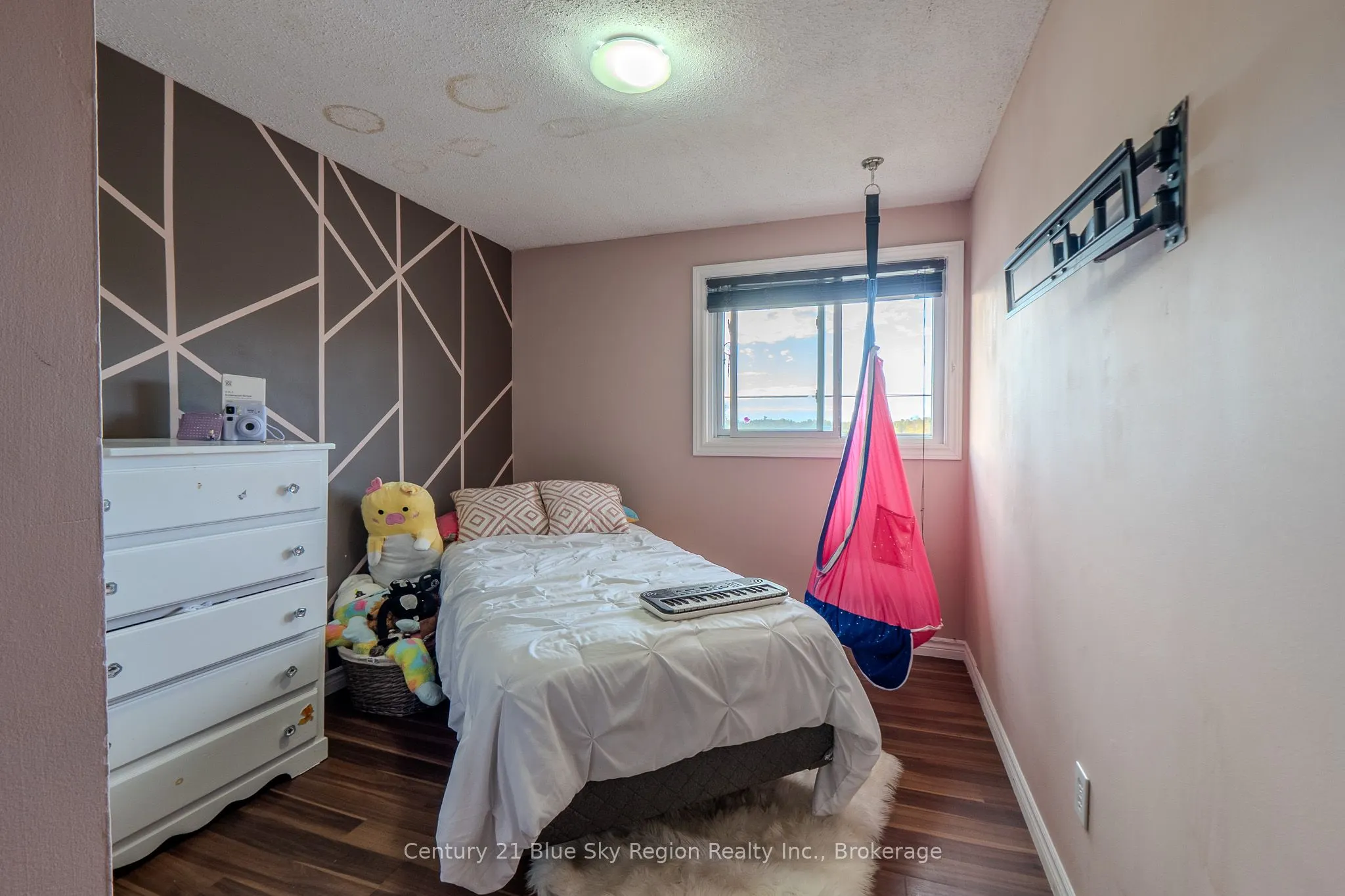 4 Sovereign Drive