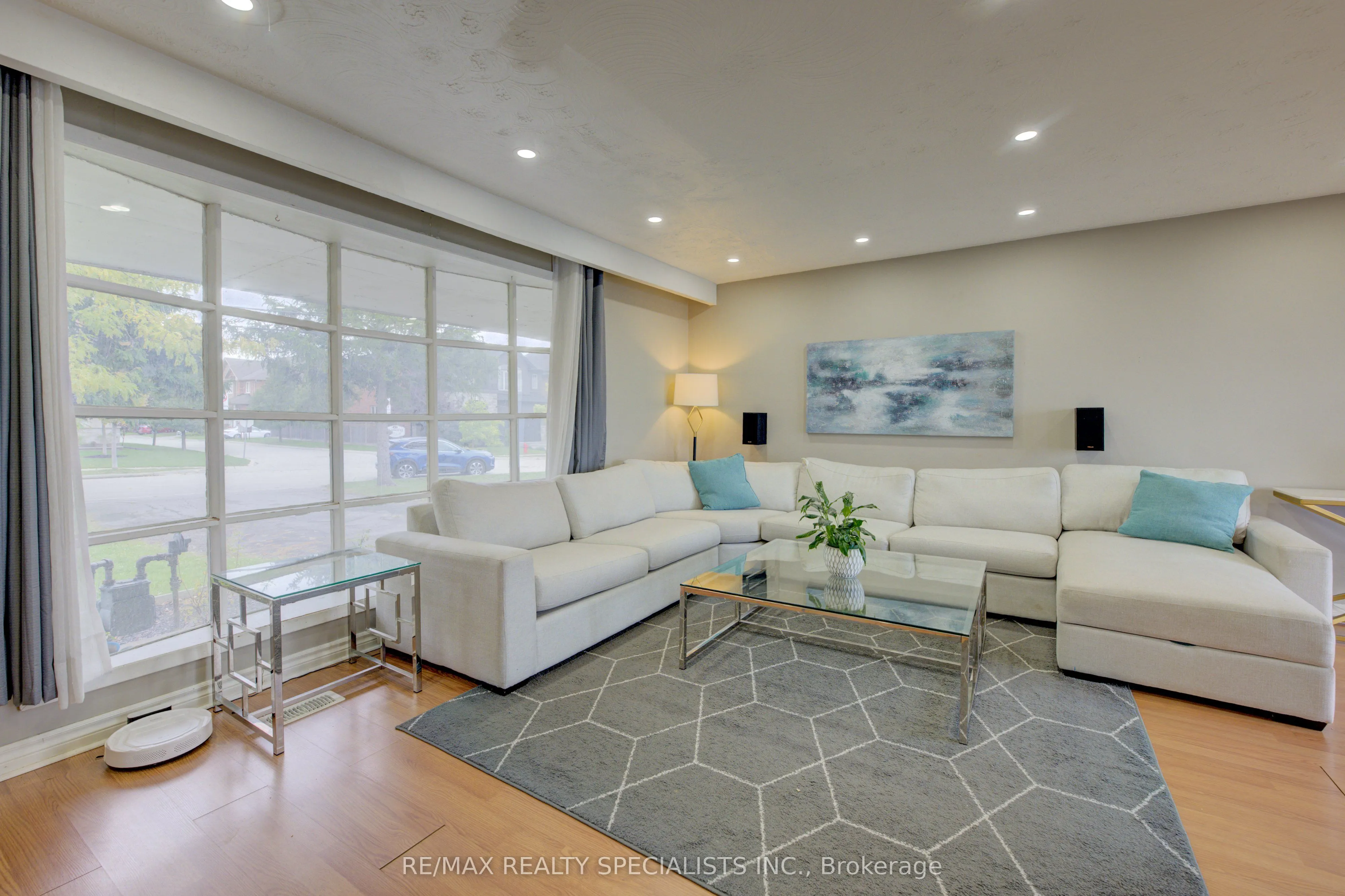 46 Seabreeze Crescent