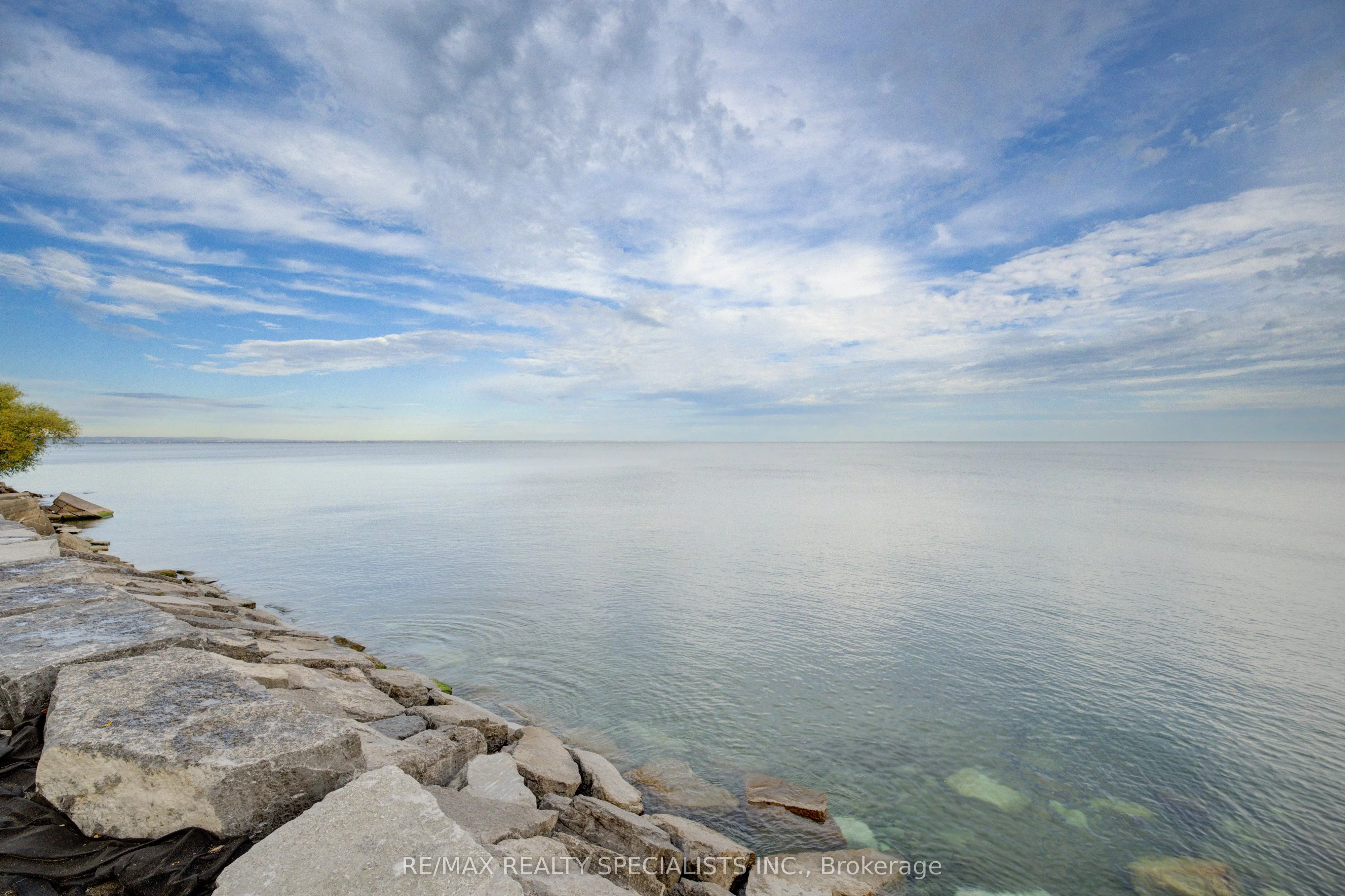 46 Seabreeze Crescent