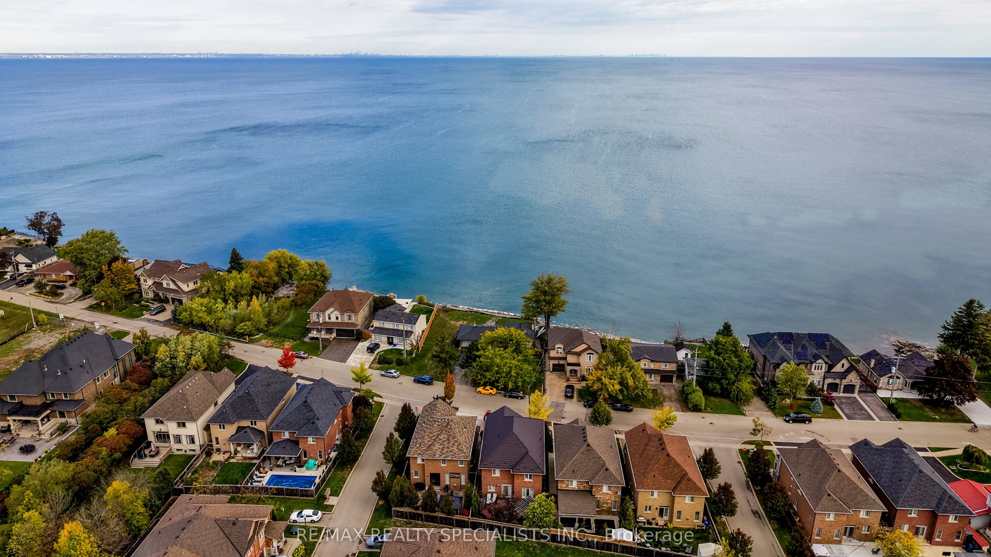 46 Seabreeze Crescent