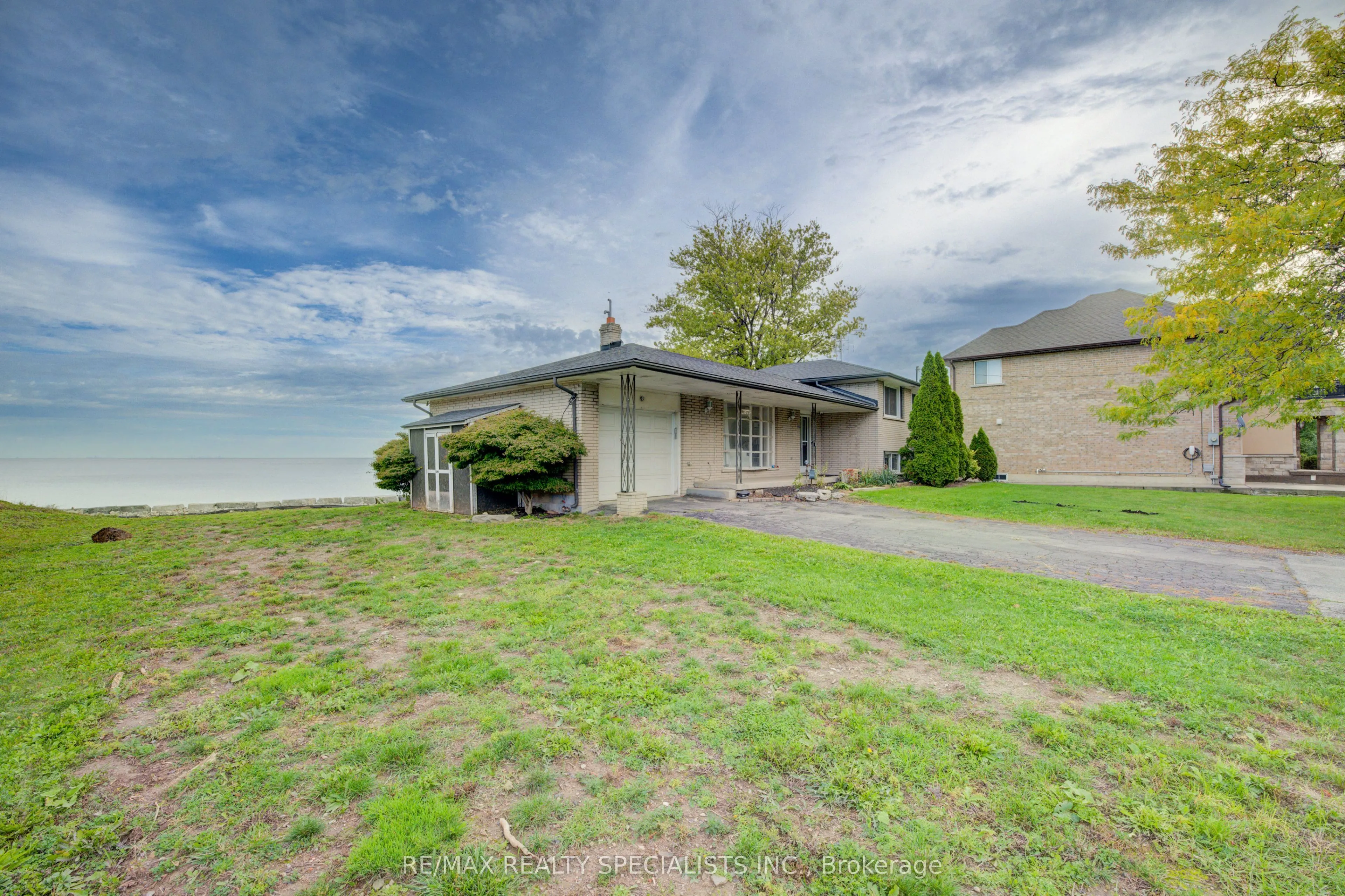 46 Seabreeze Crescent