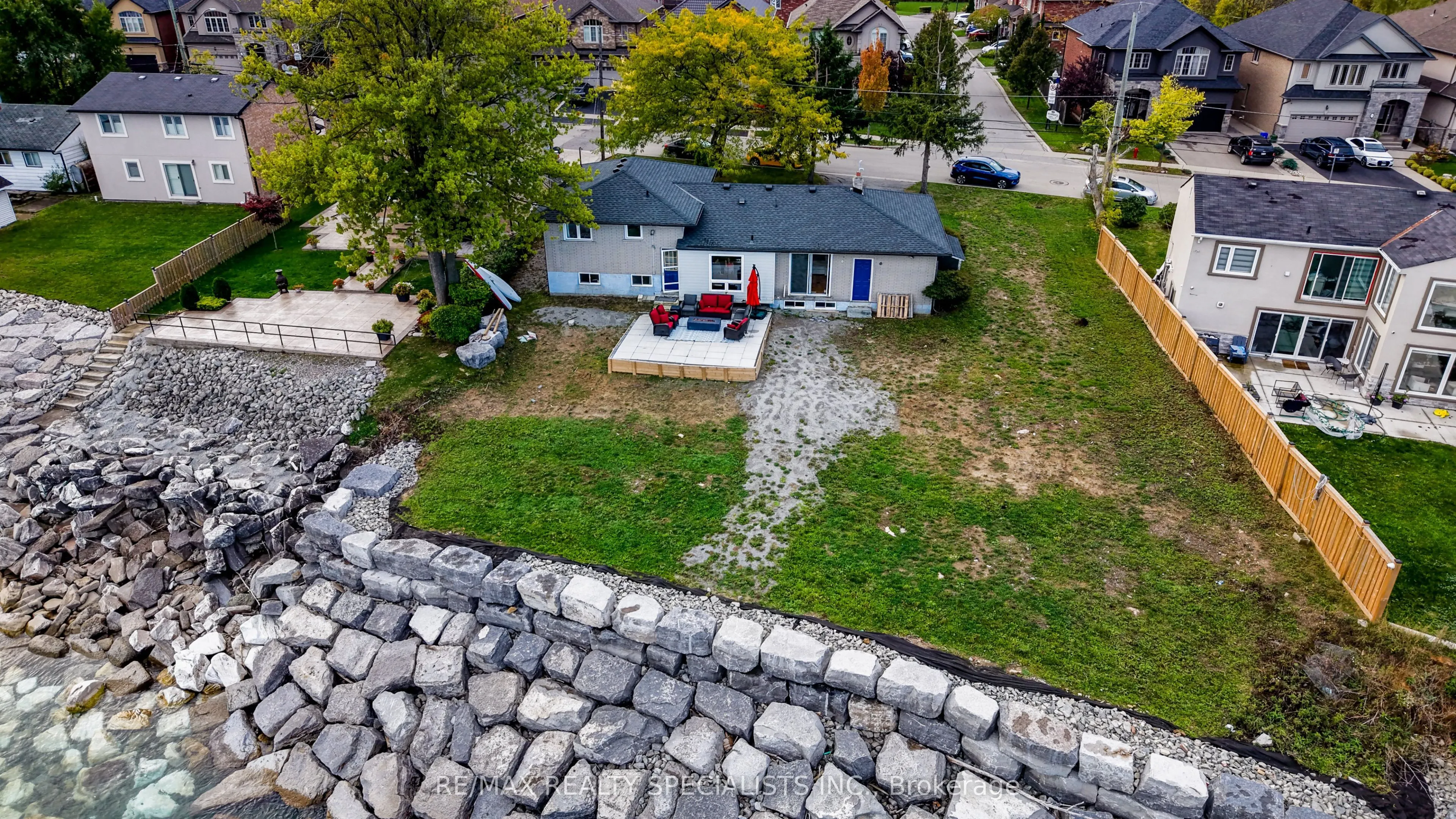 46 Seabreeze Crescent