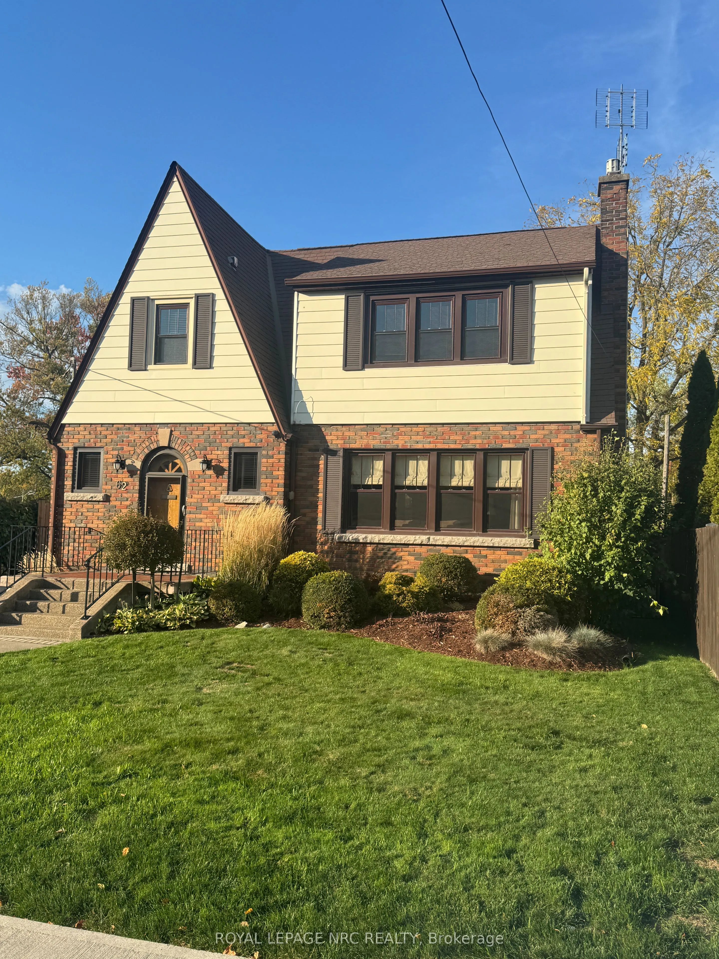62 Pine Street