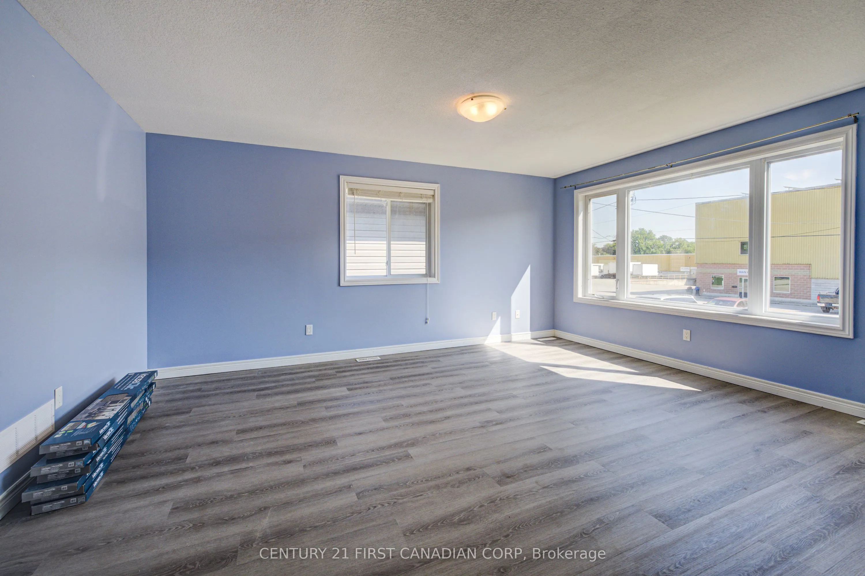 212 Ewart Street SW