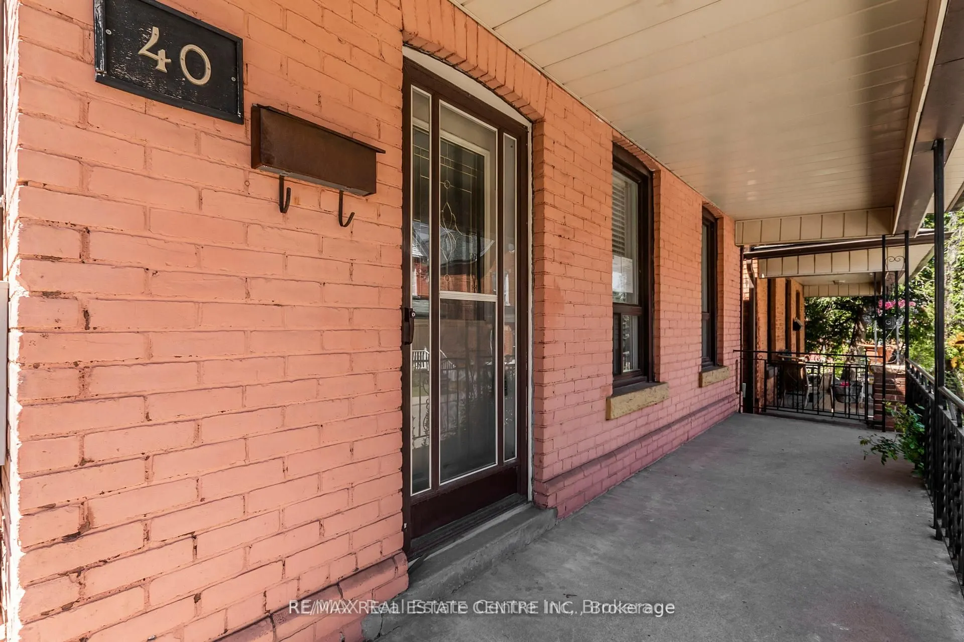 40 Greig Street