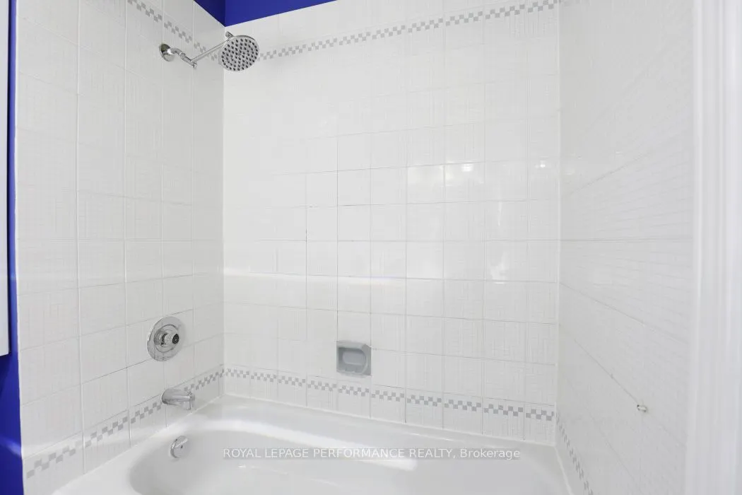 100 Bruyere Street, #304