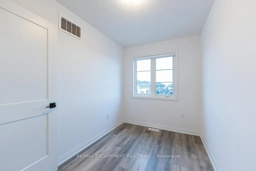 120 Court Drive, #5