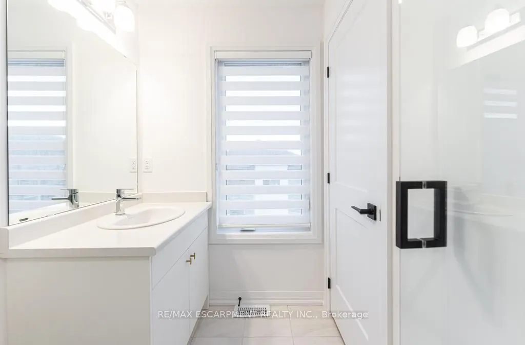 120 Court Drive, #5