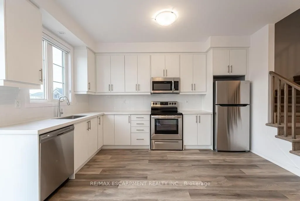120 Court Drive, #5