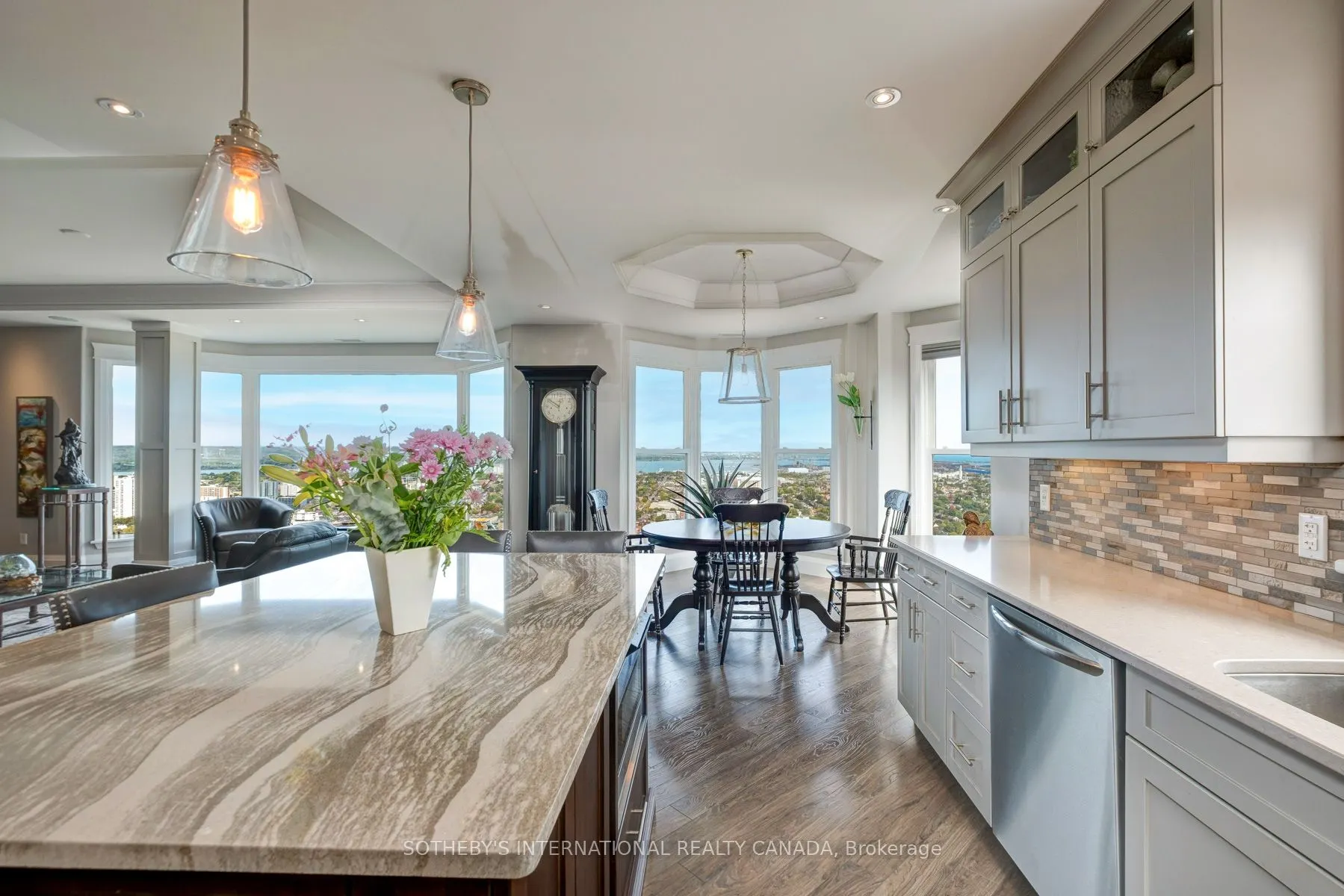 174 Mountain Park Avenue, #5E