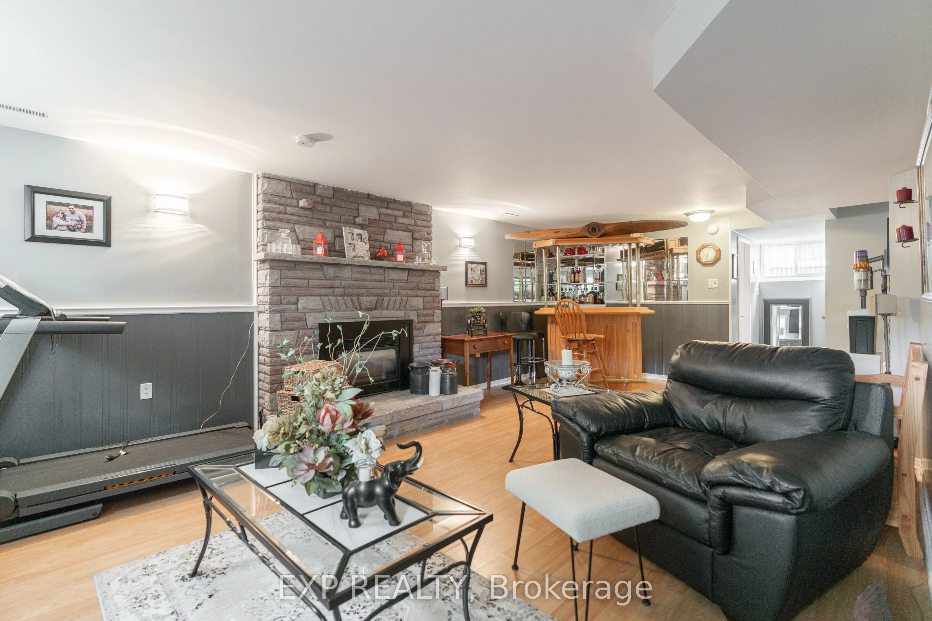 7141 Rosseau Place