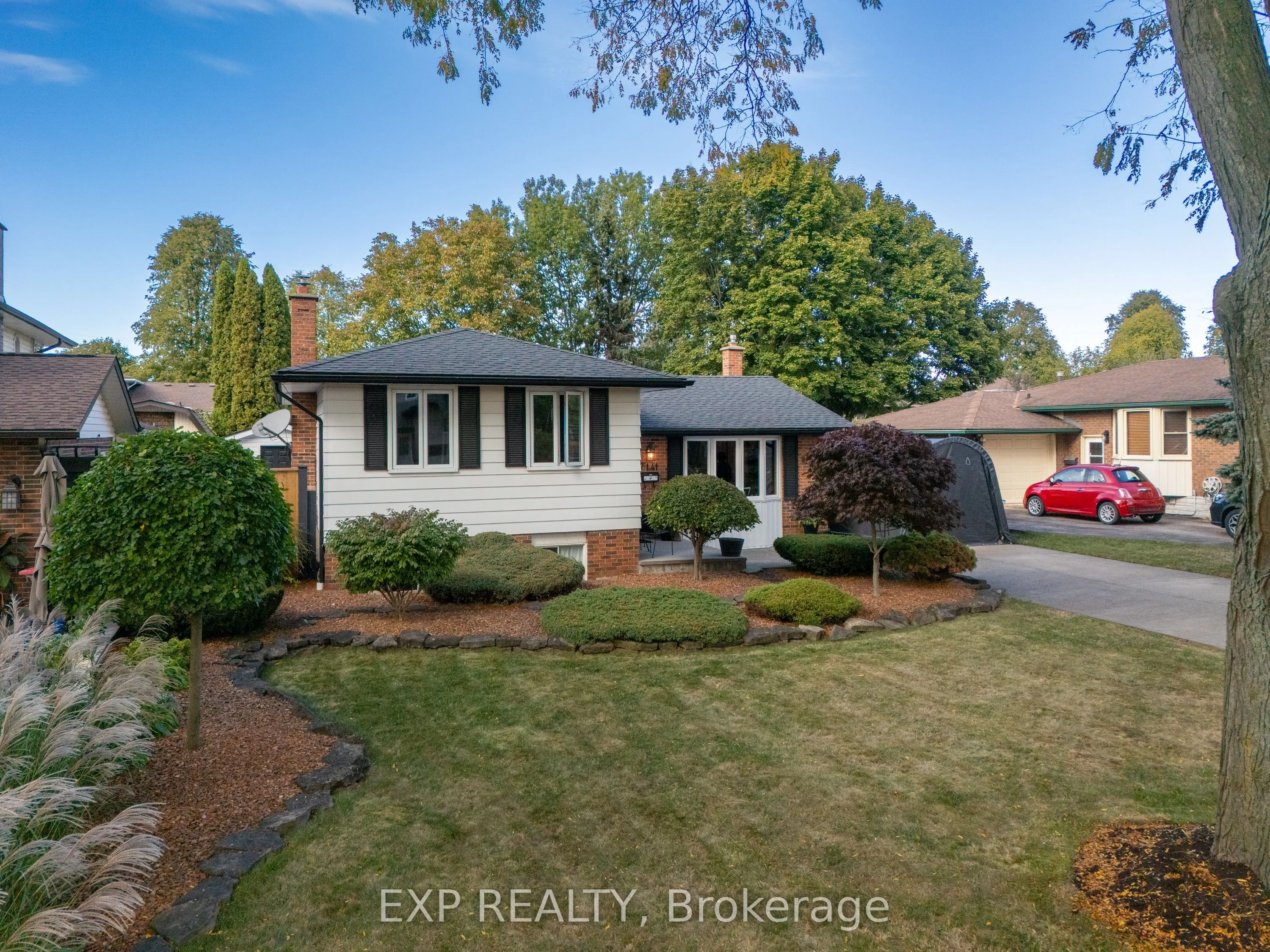7141 Rosseau Place