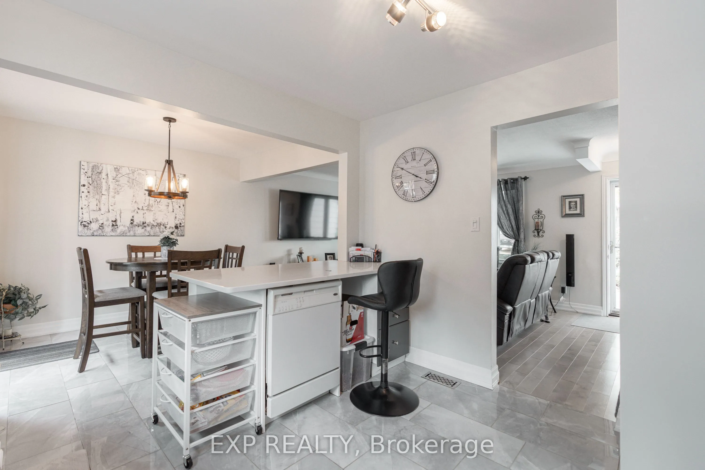 7141 Rosseau Place
