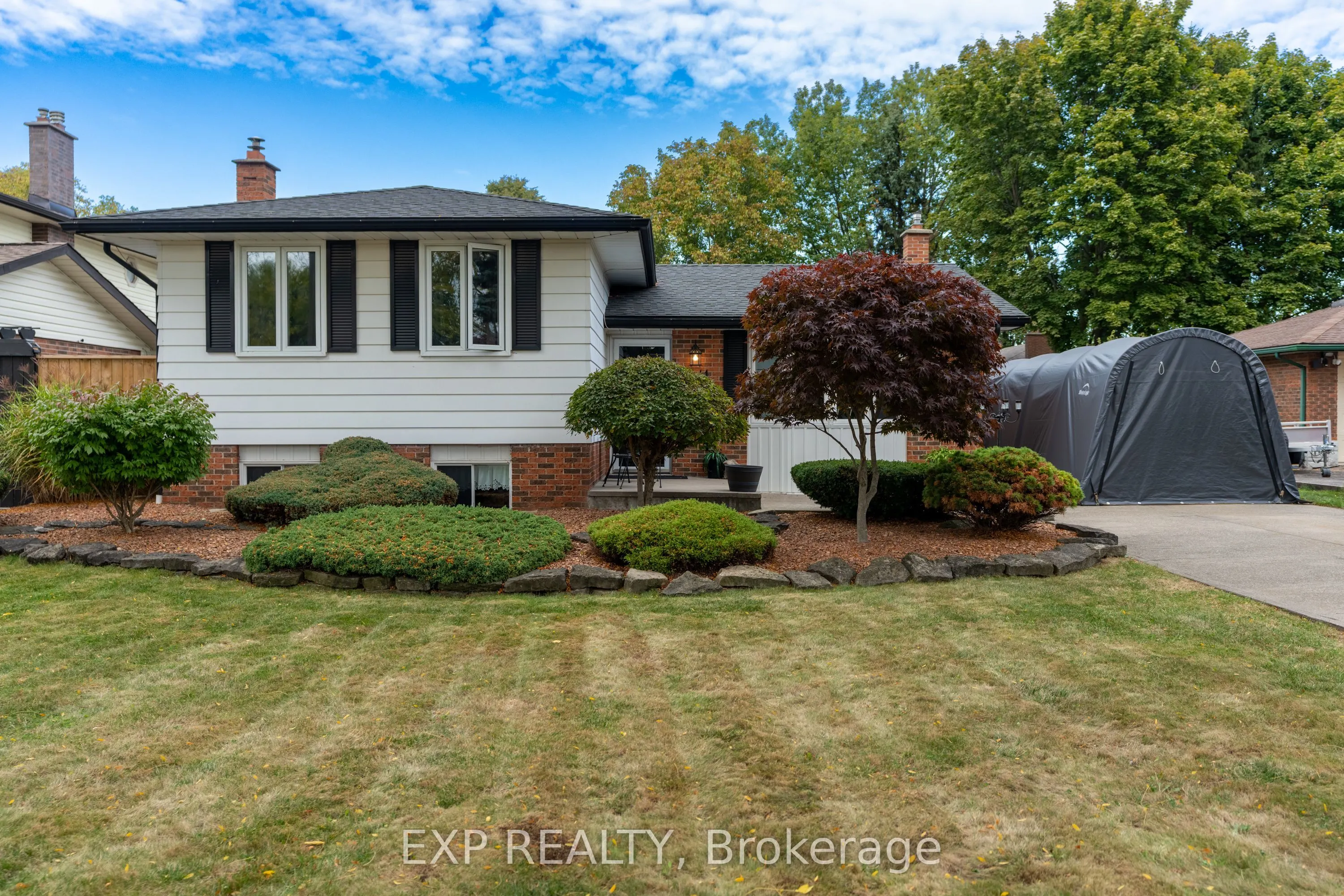 7141 Rosseau Place