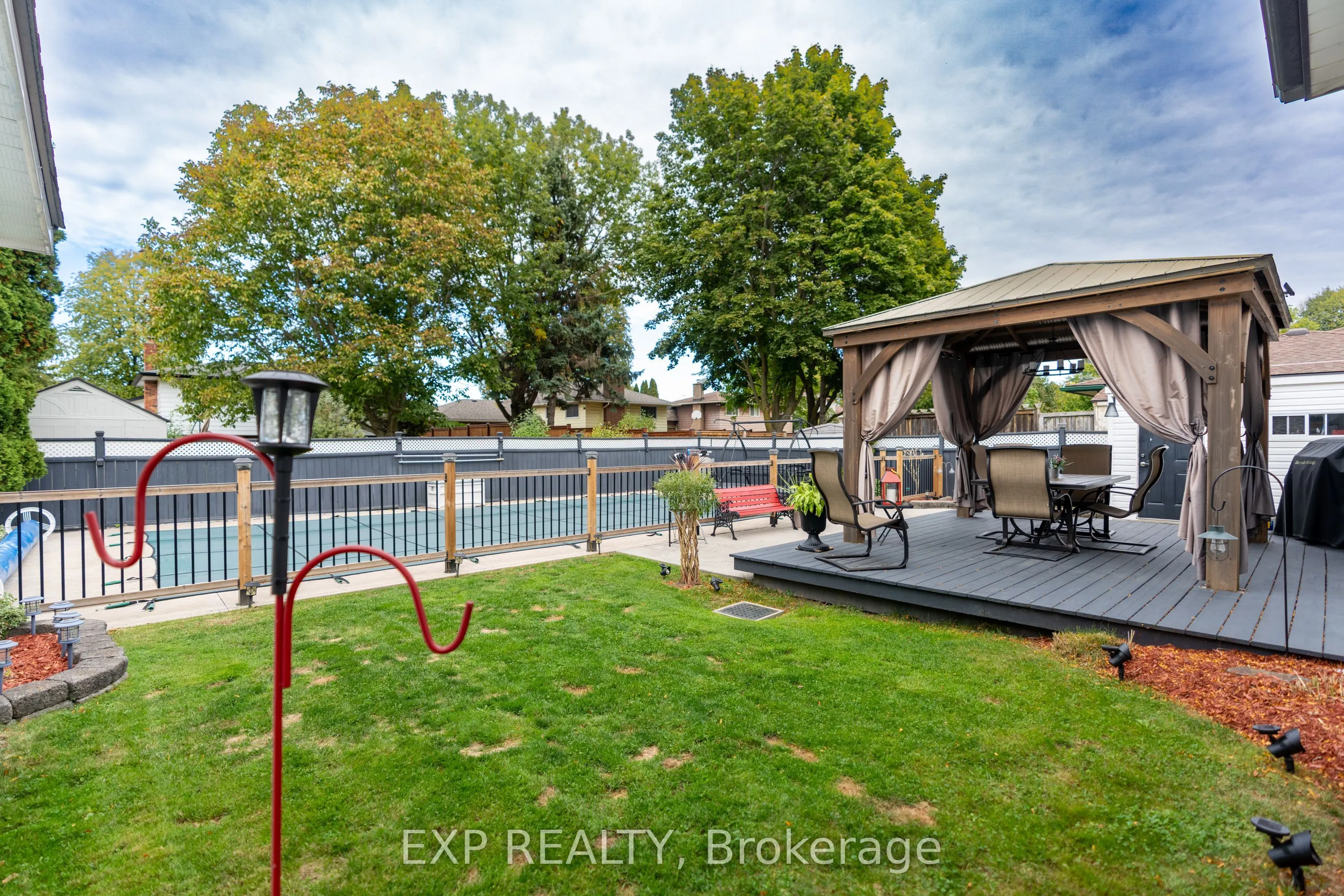 7141 Rosseau Place