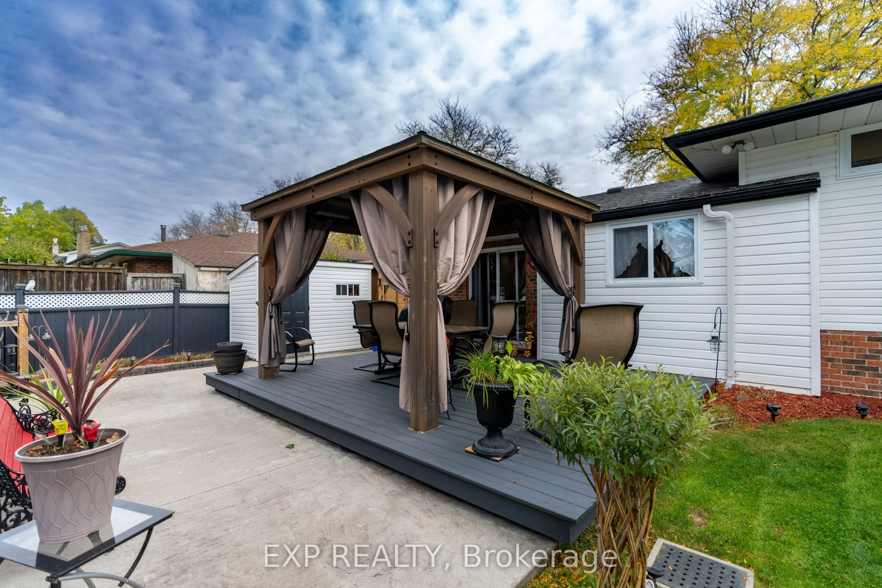 7141 Rosseau Place