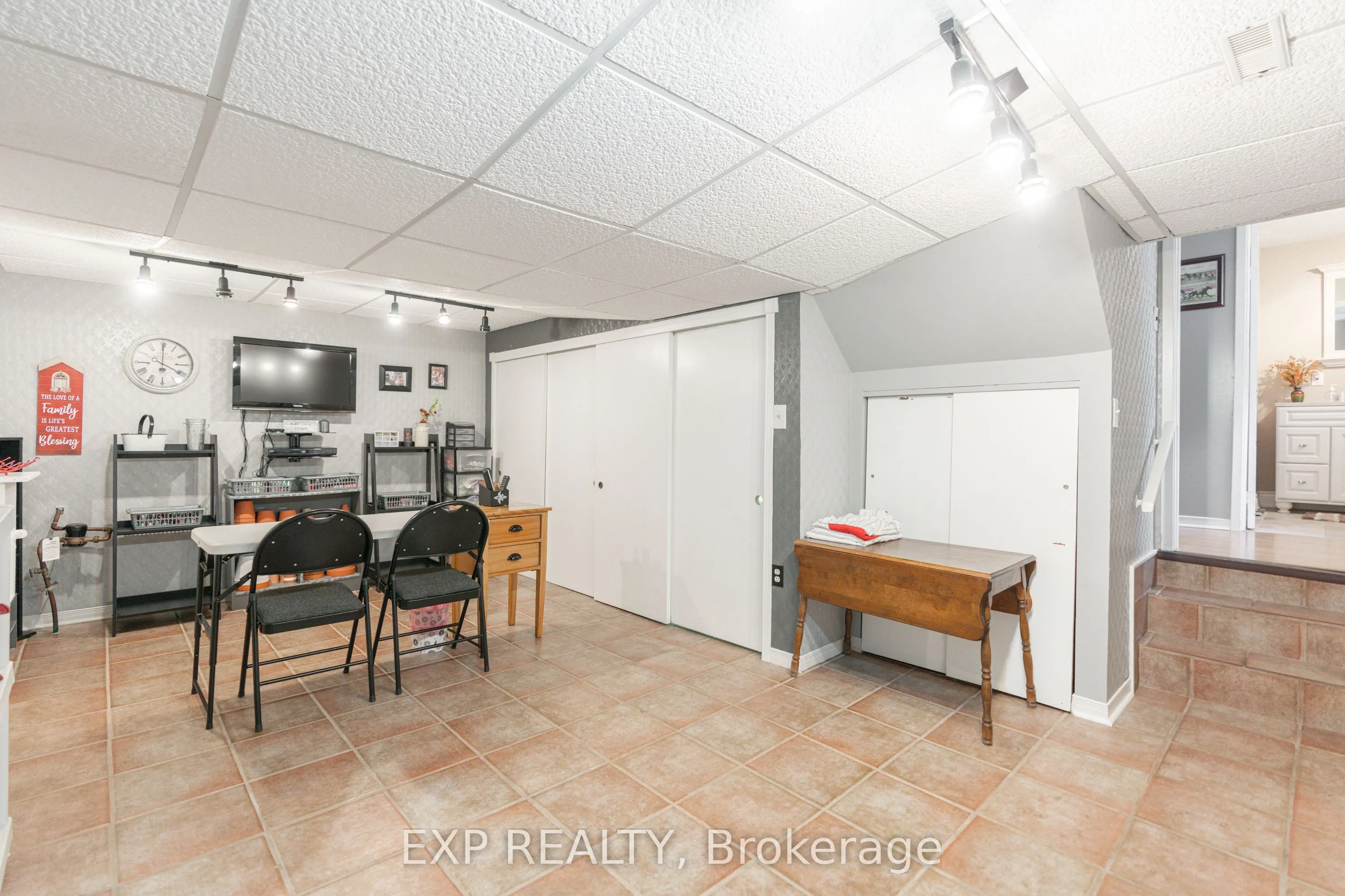 7141 Rosseau Place