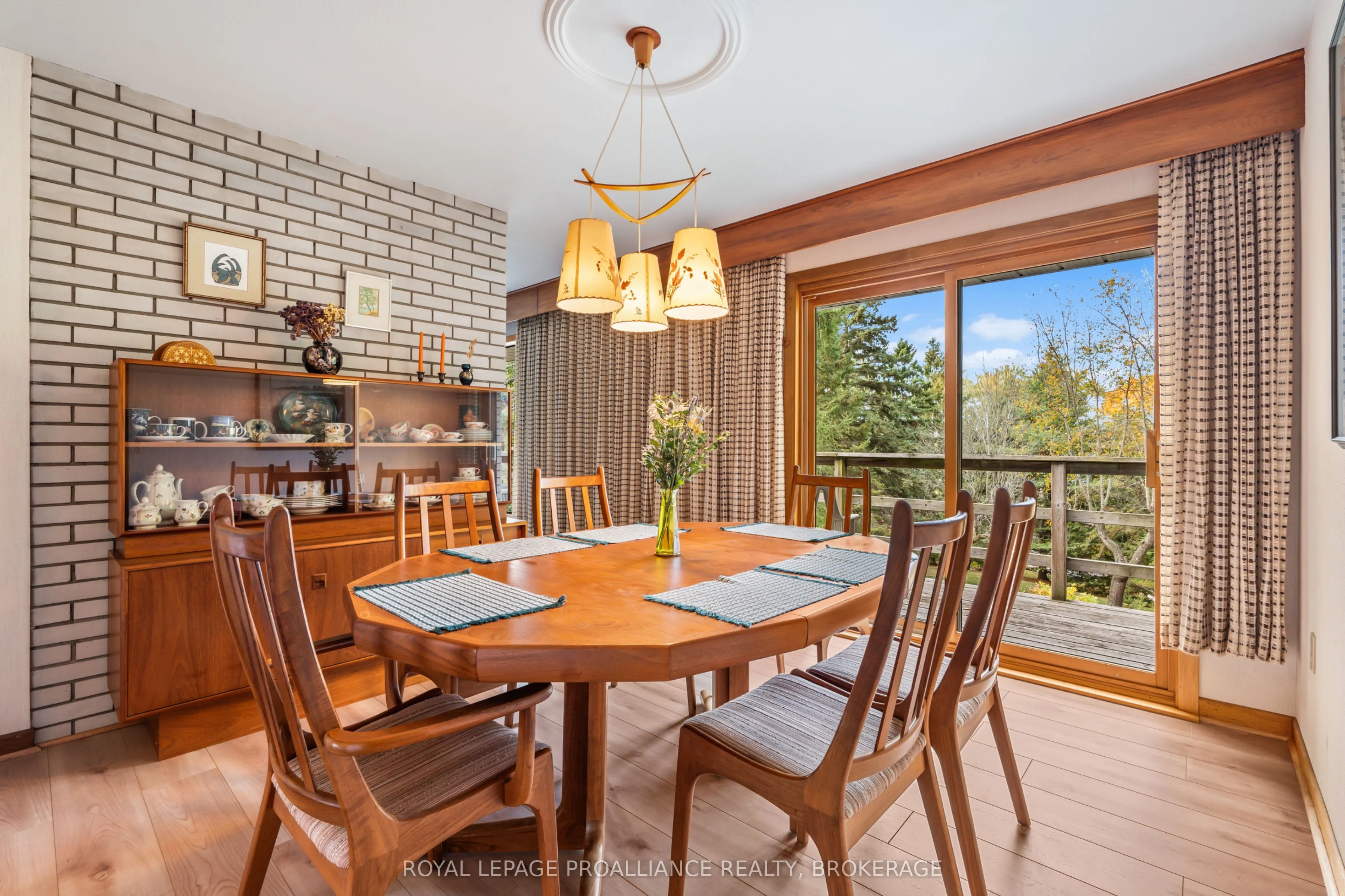 1125 Lincoln Drive