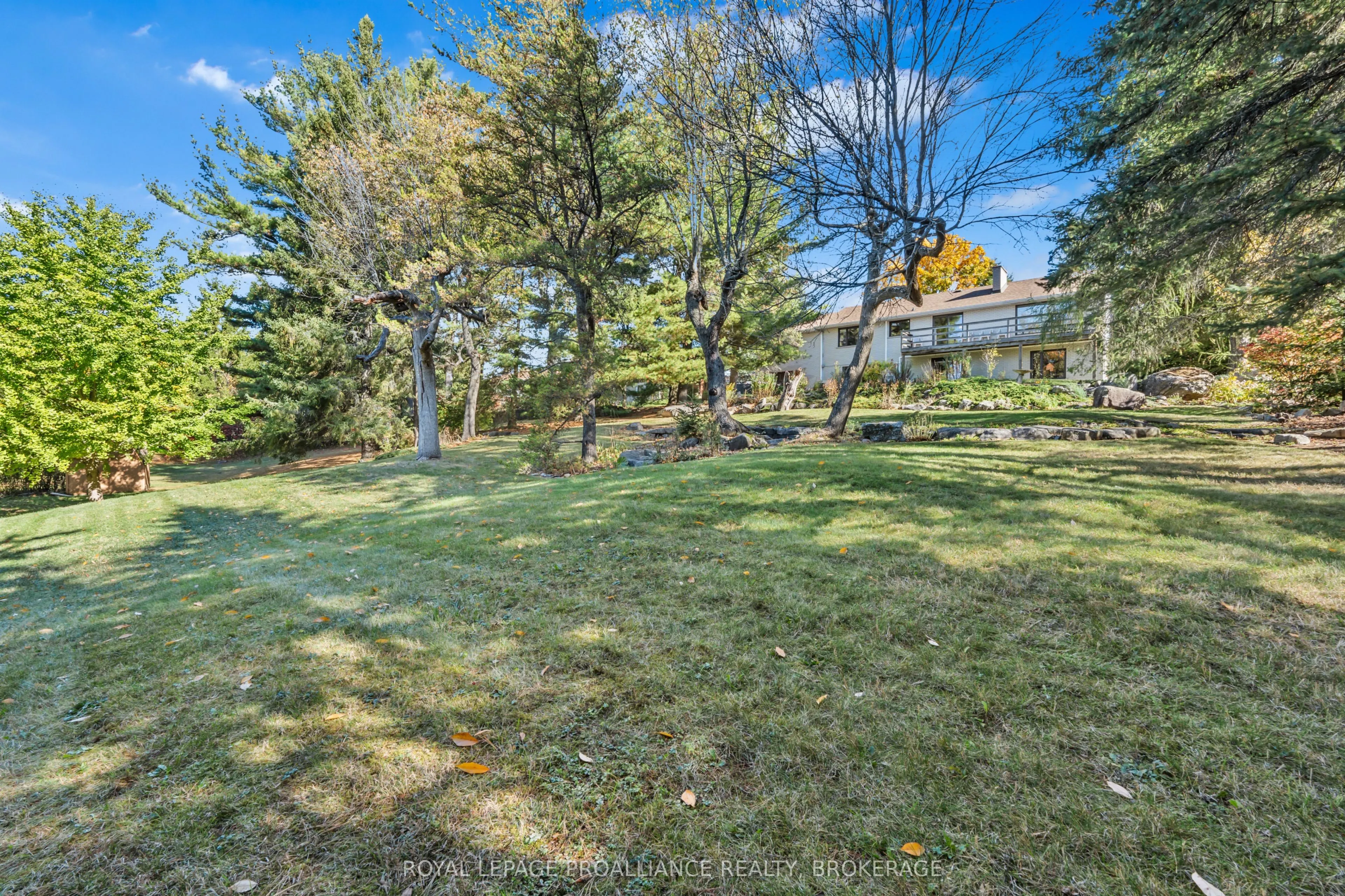 1125 Lincoln Drive