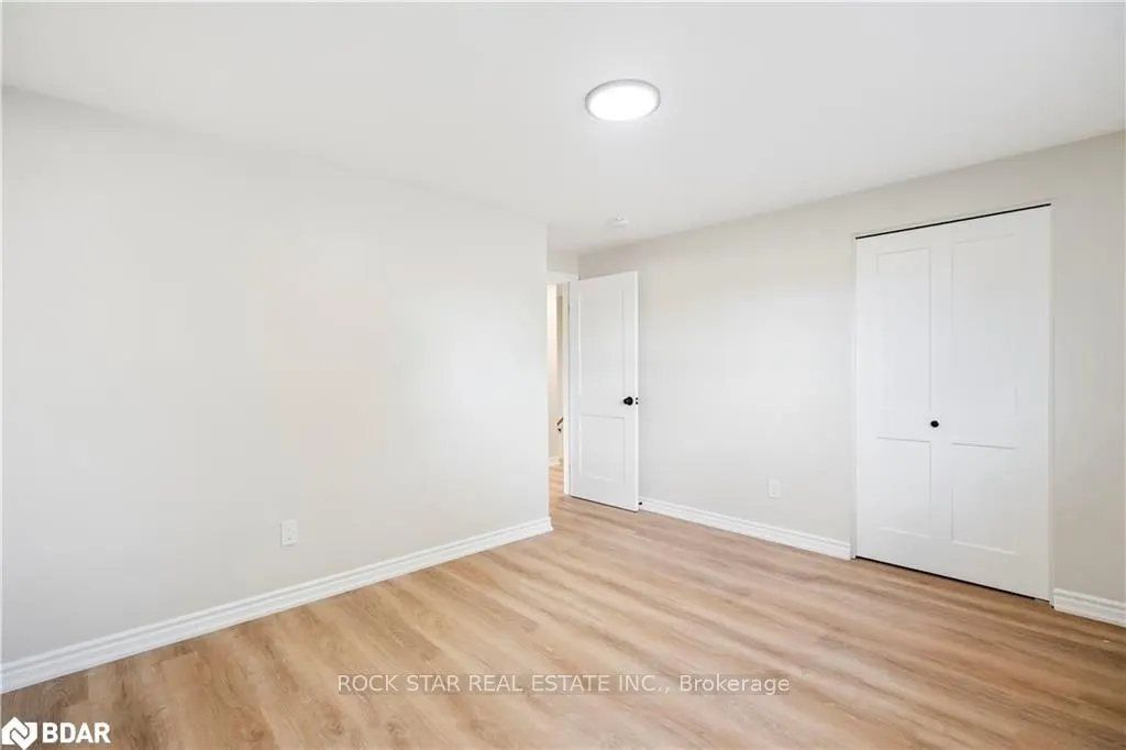 10 Sycamore Street, #Main