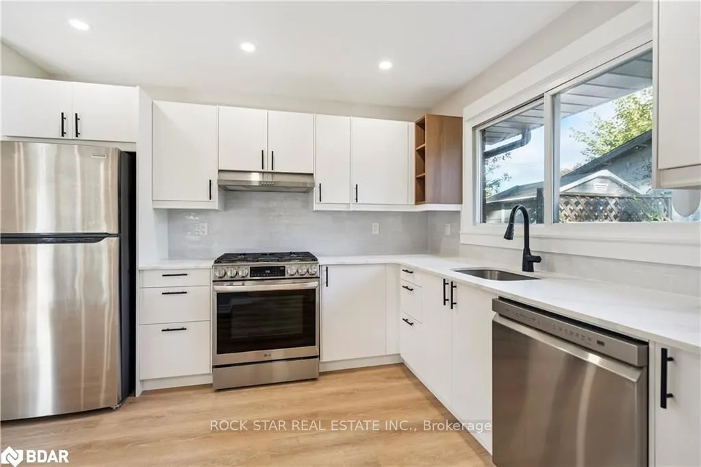 10 Sycamore Street, #Main