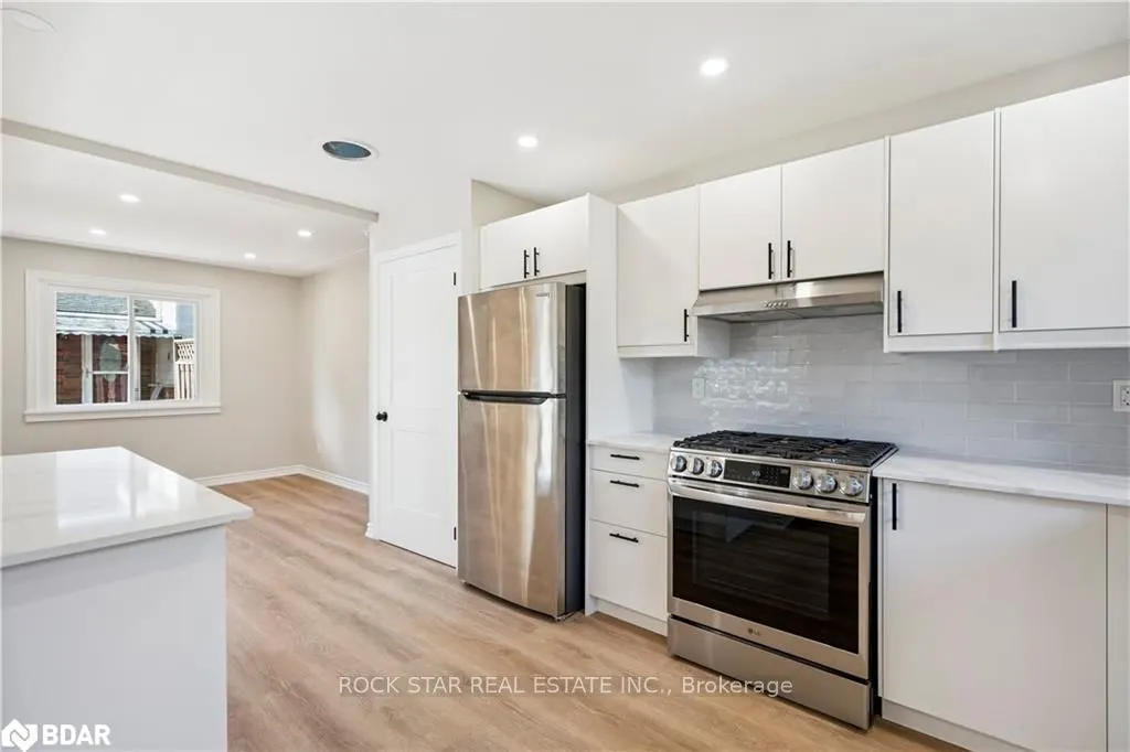 10 Sycamore Street, #Main