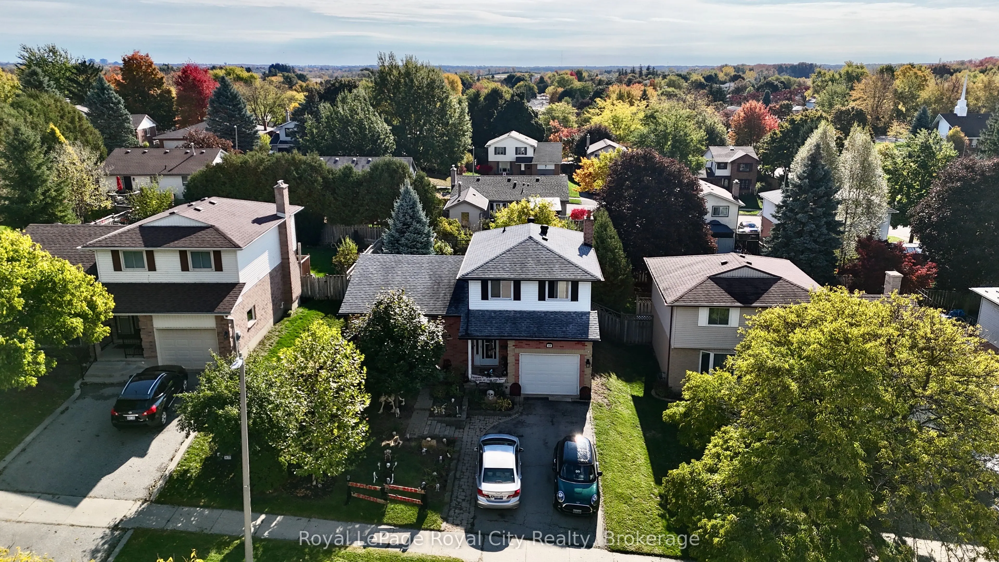 40 Shoemaker Crescent