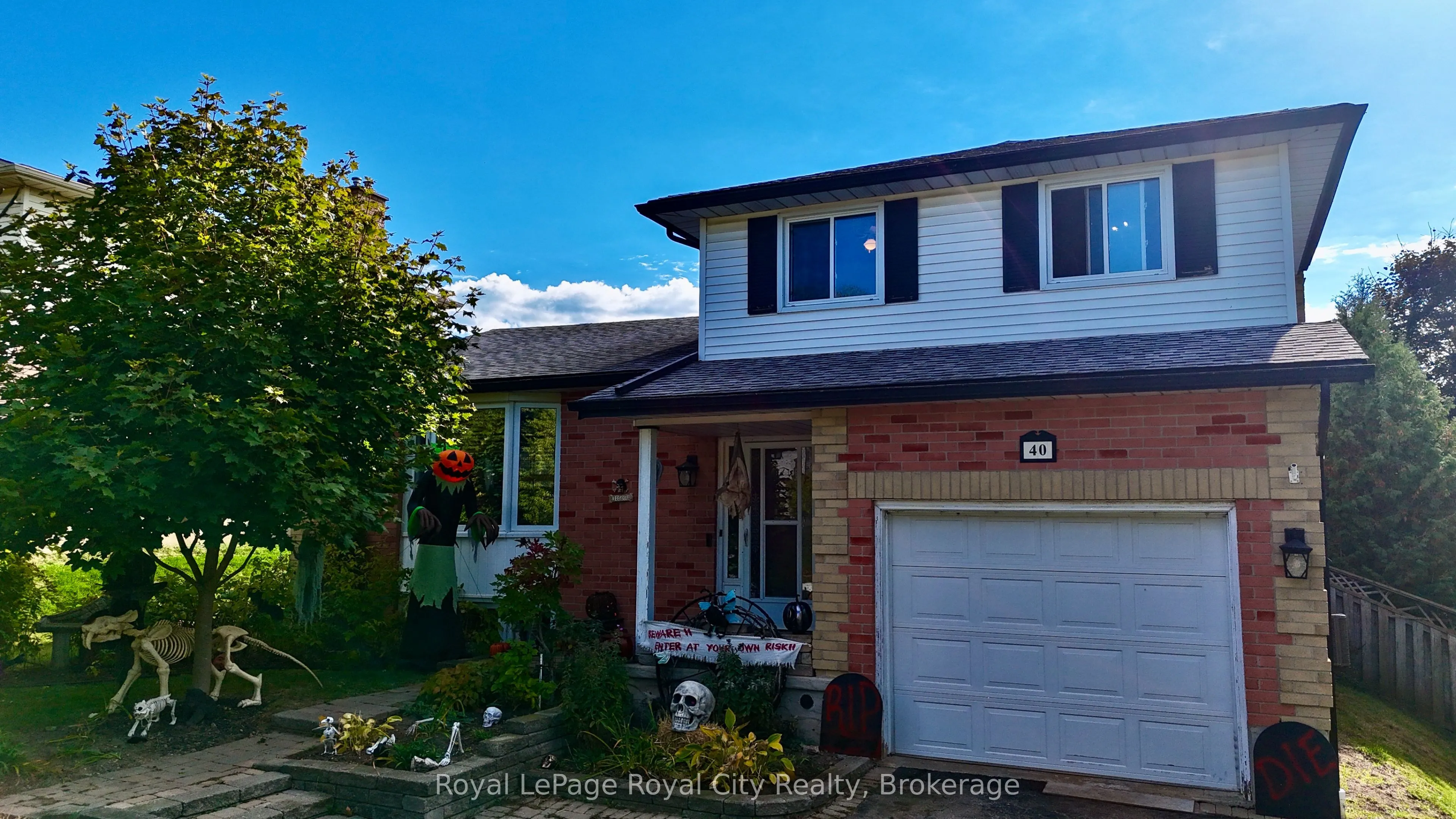 40 Shoemaker Crescent