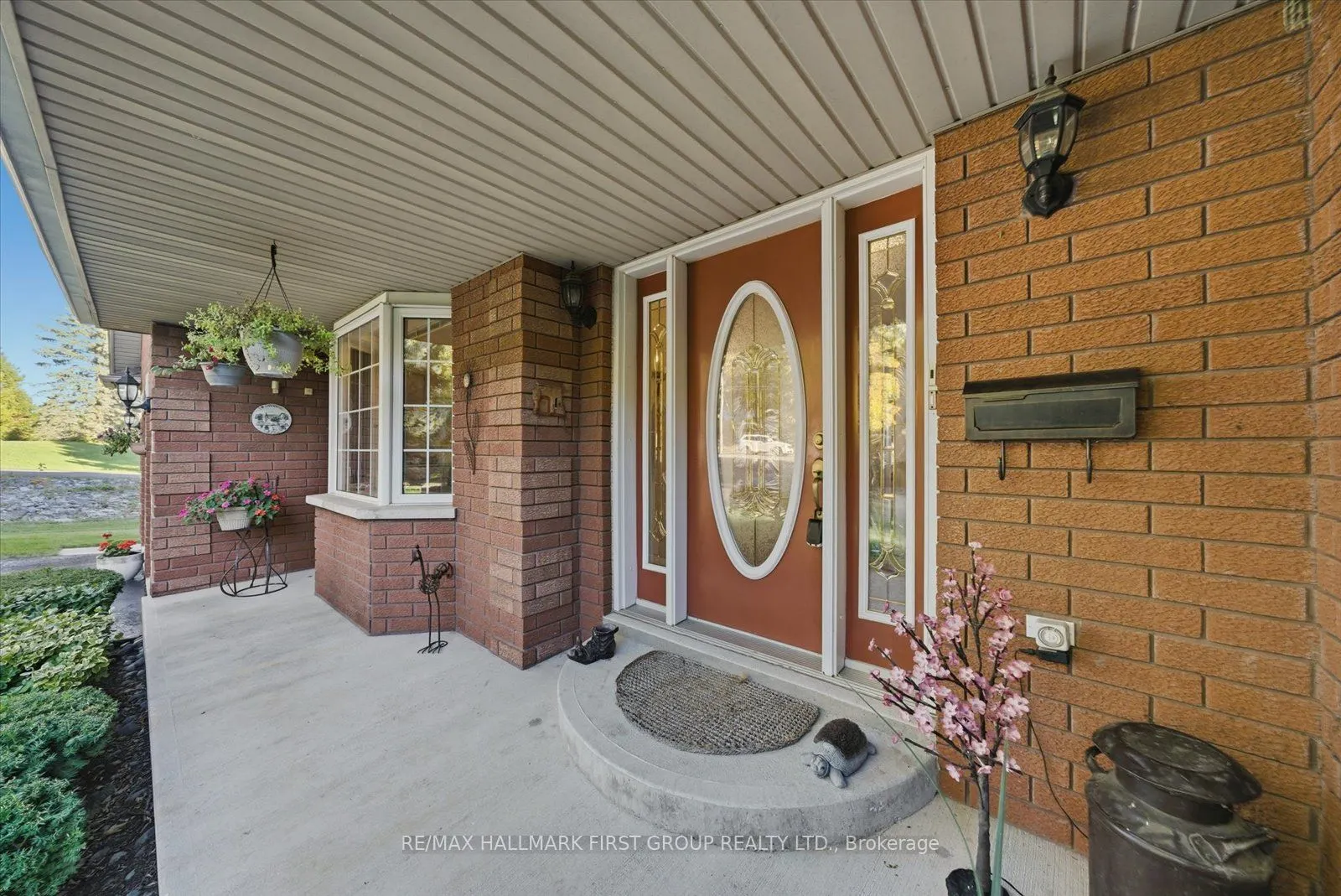 4 Sunrise Court