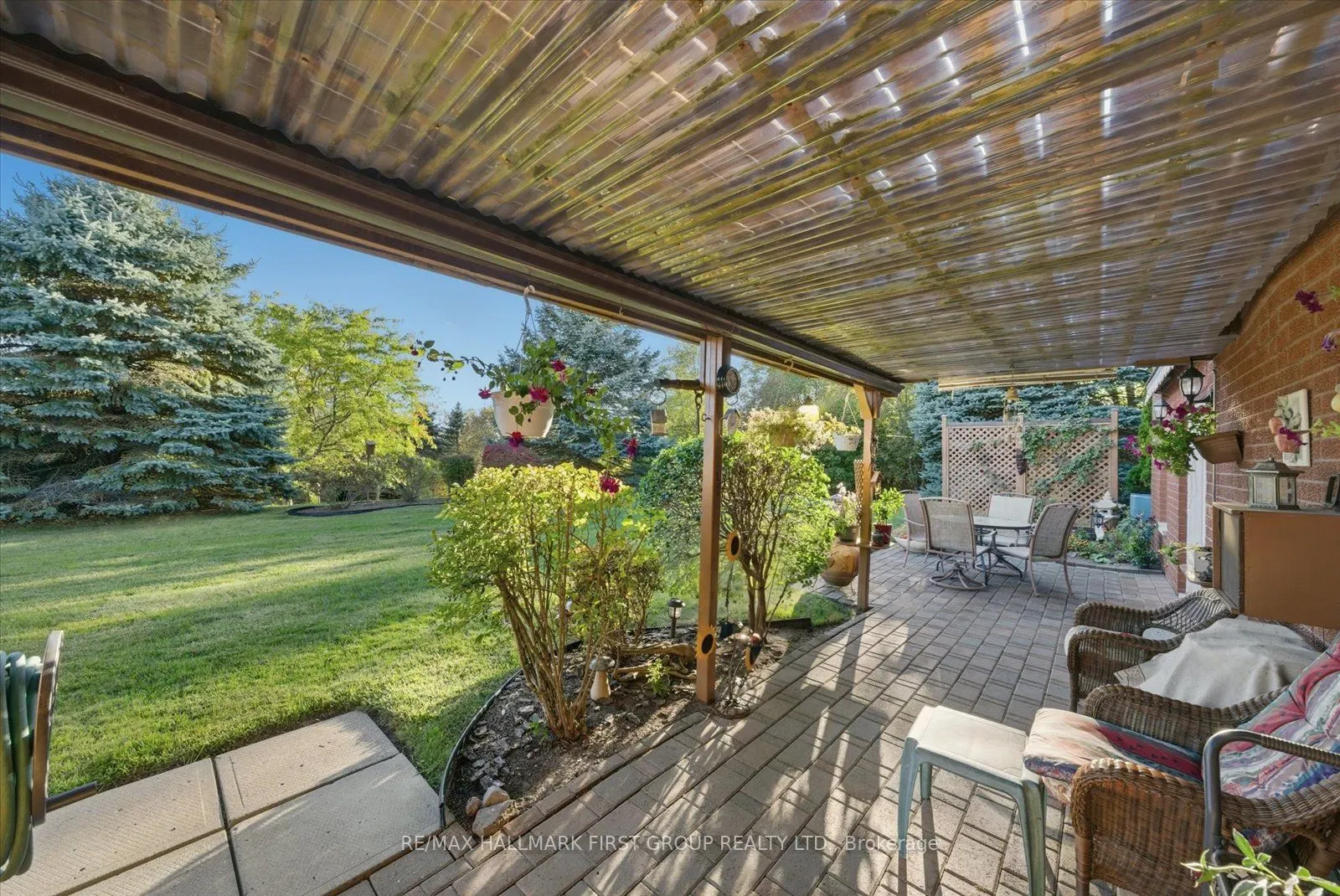 4 Sunrise Court