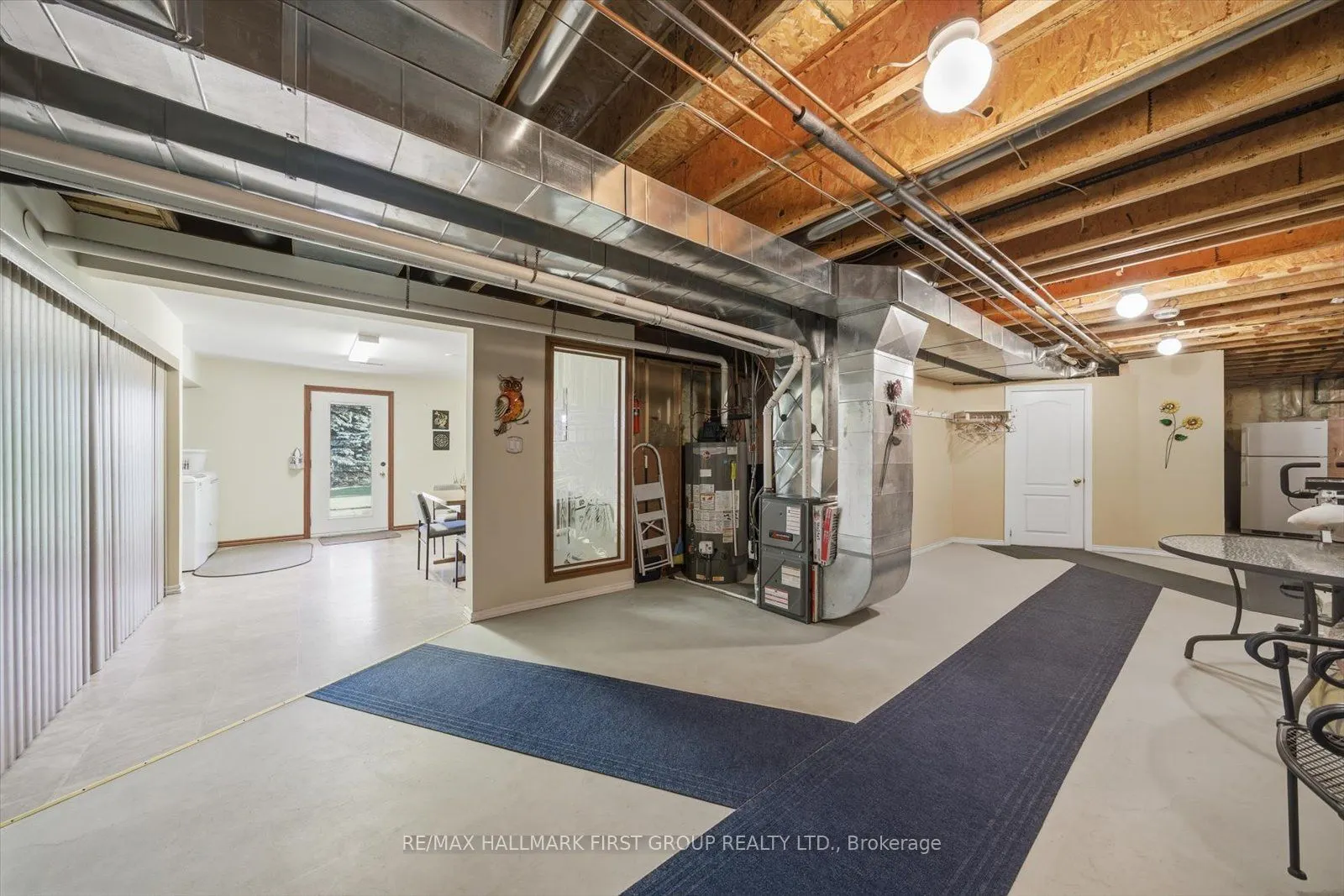 4 Sunrise Court