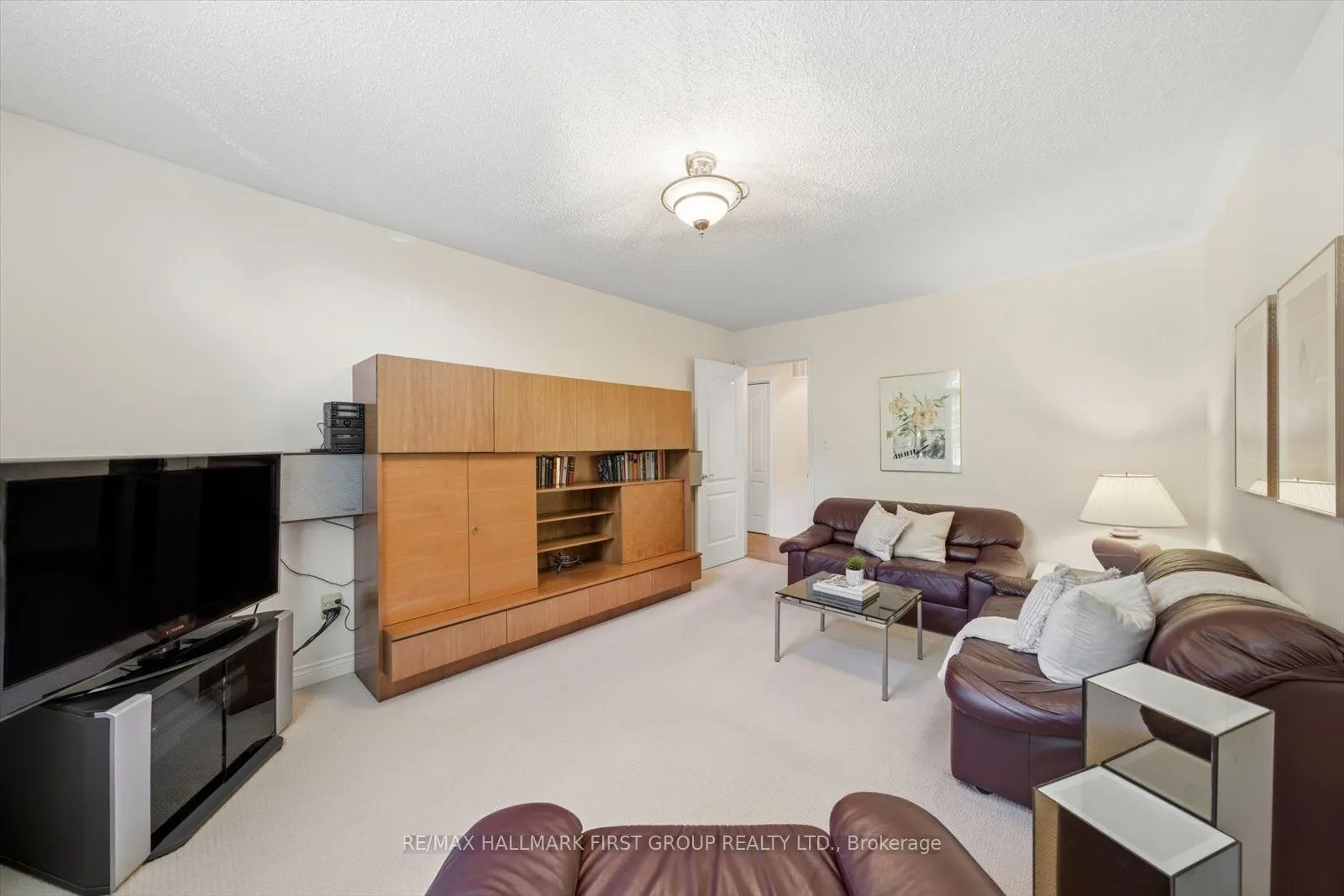 4 Sunrise Court
