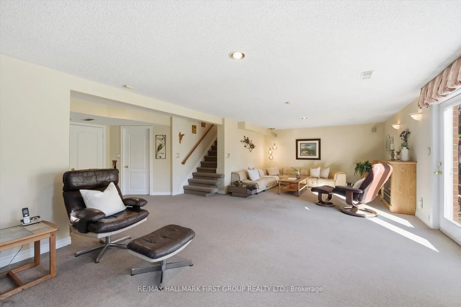 4 Sunrise Court