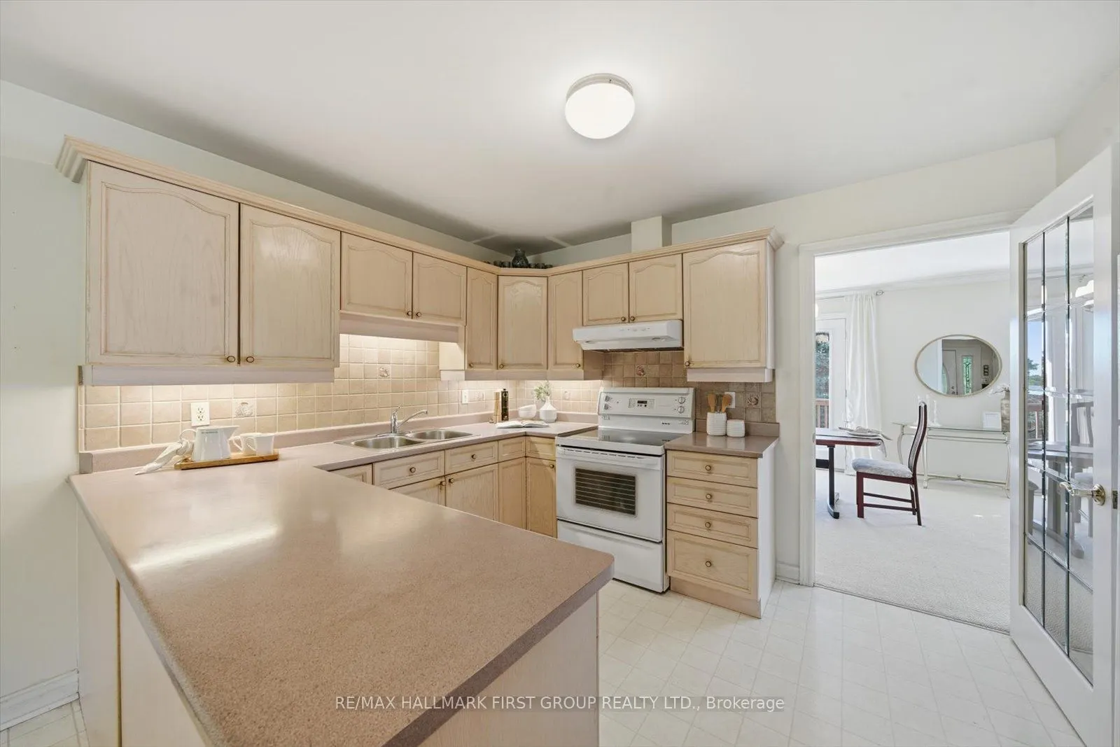 4 Sunrise Court