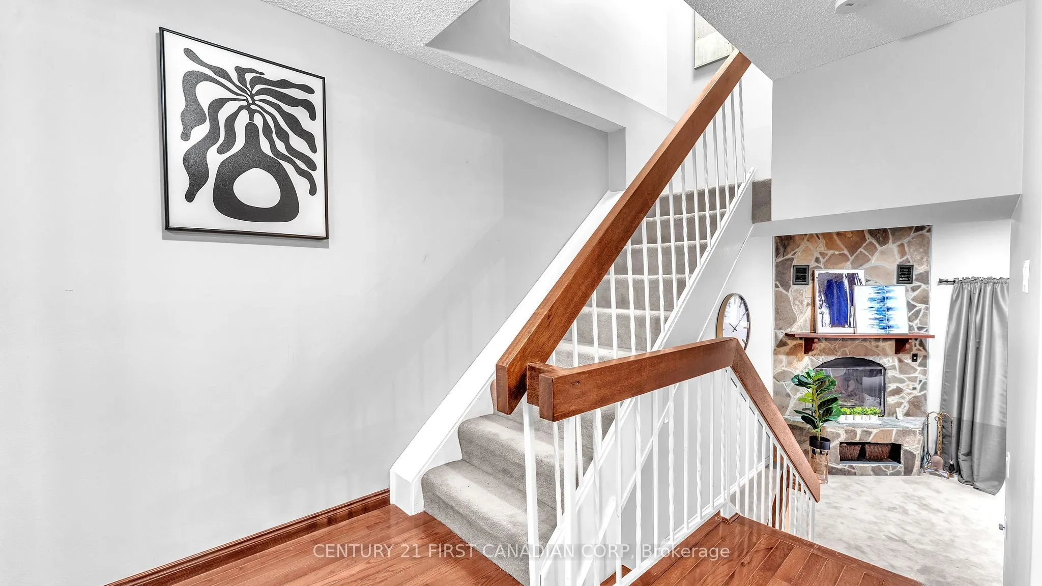 300 Sandringham Crescent, #22