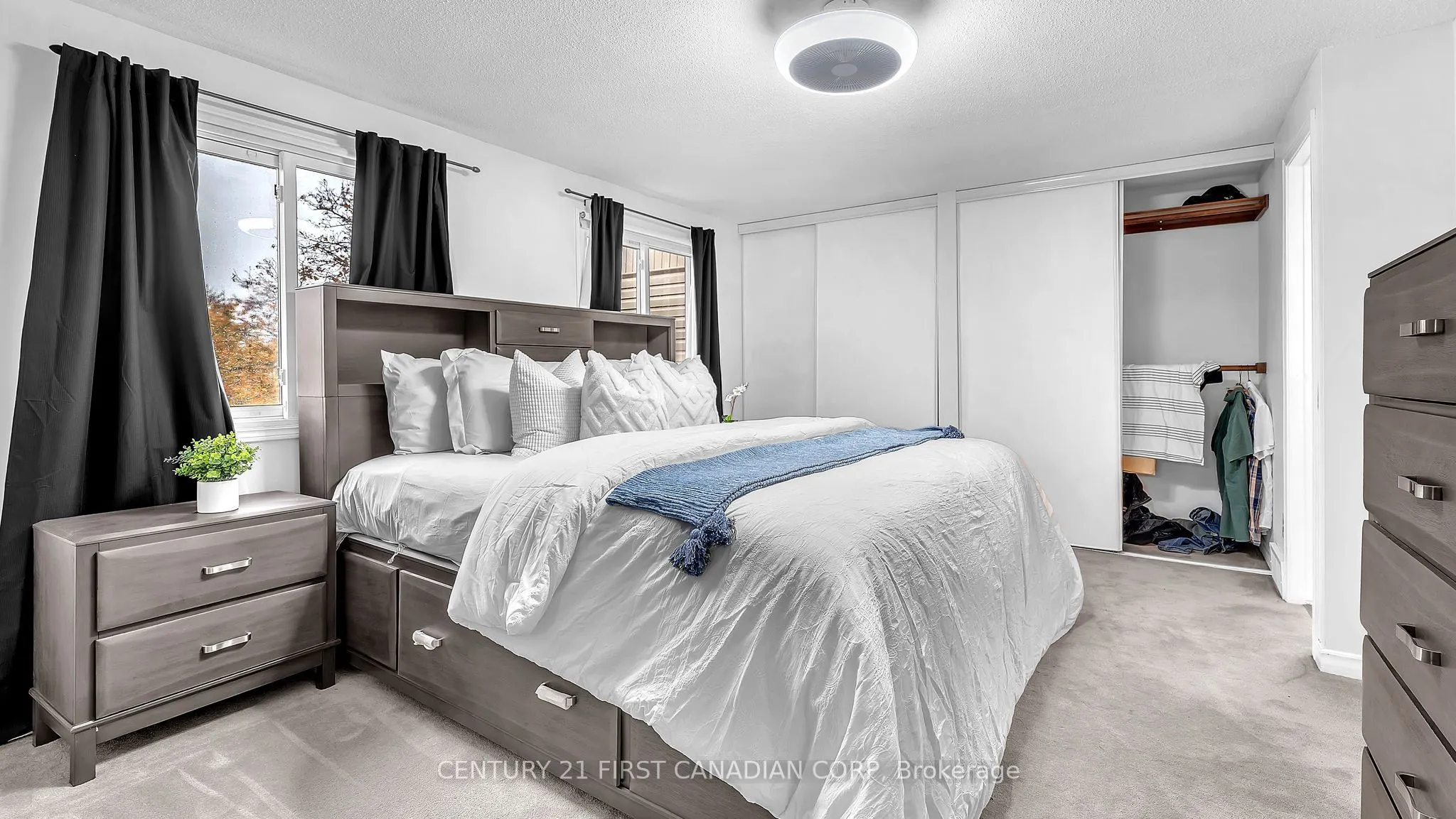 300 Sandringham Crescent, #22