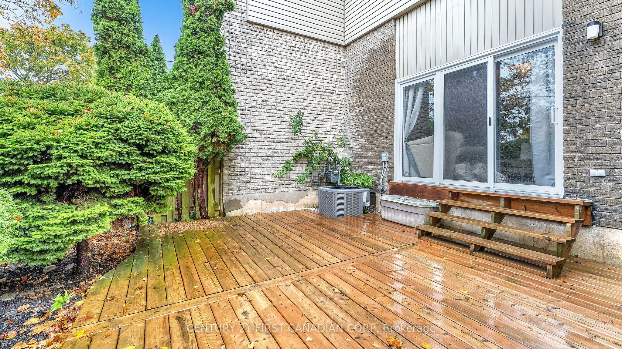 300 Sandringham Crescent, #22
