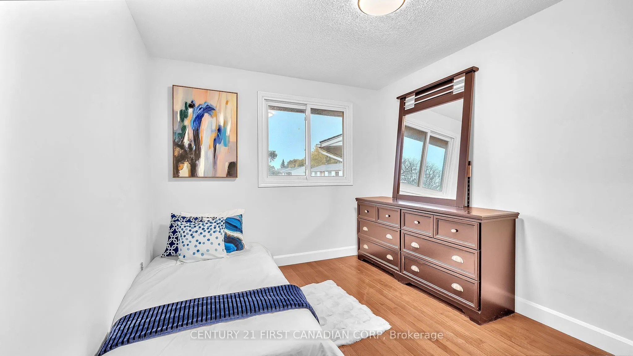 300 Sandringham Crescent, #22