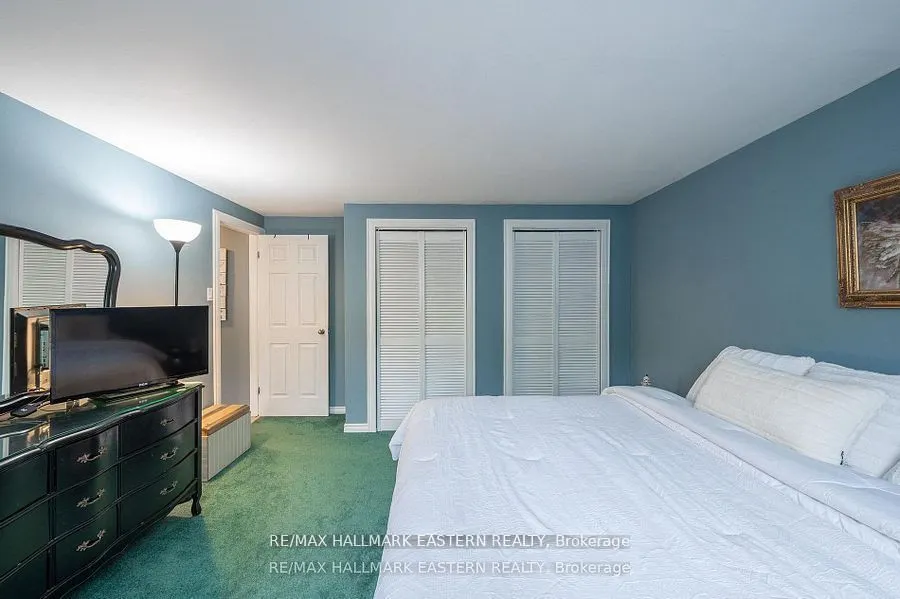 97 Peacock Boulevard