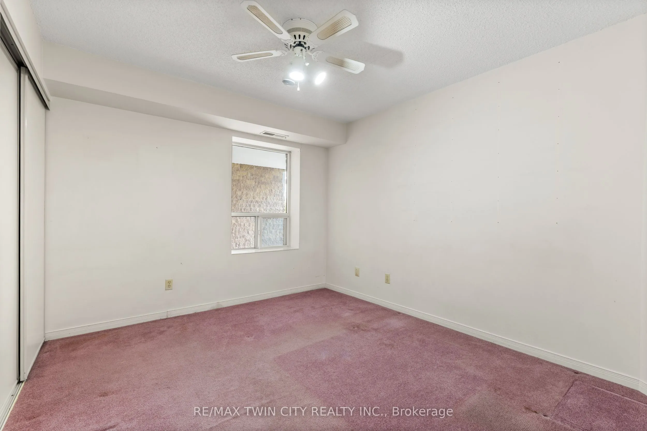 281 Bristol Street, #404