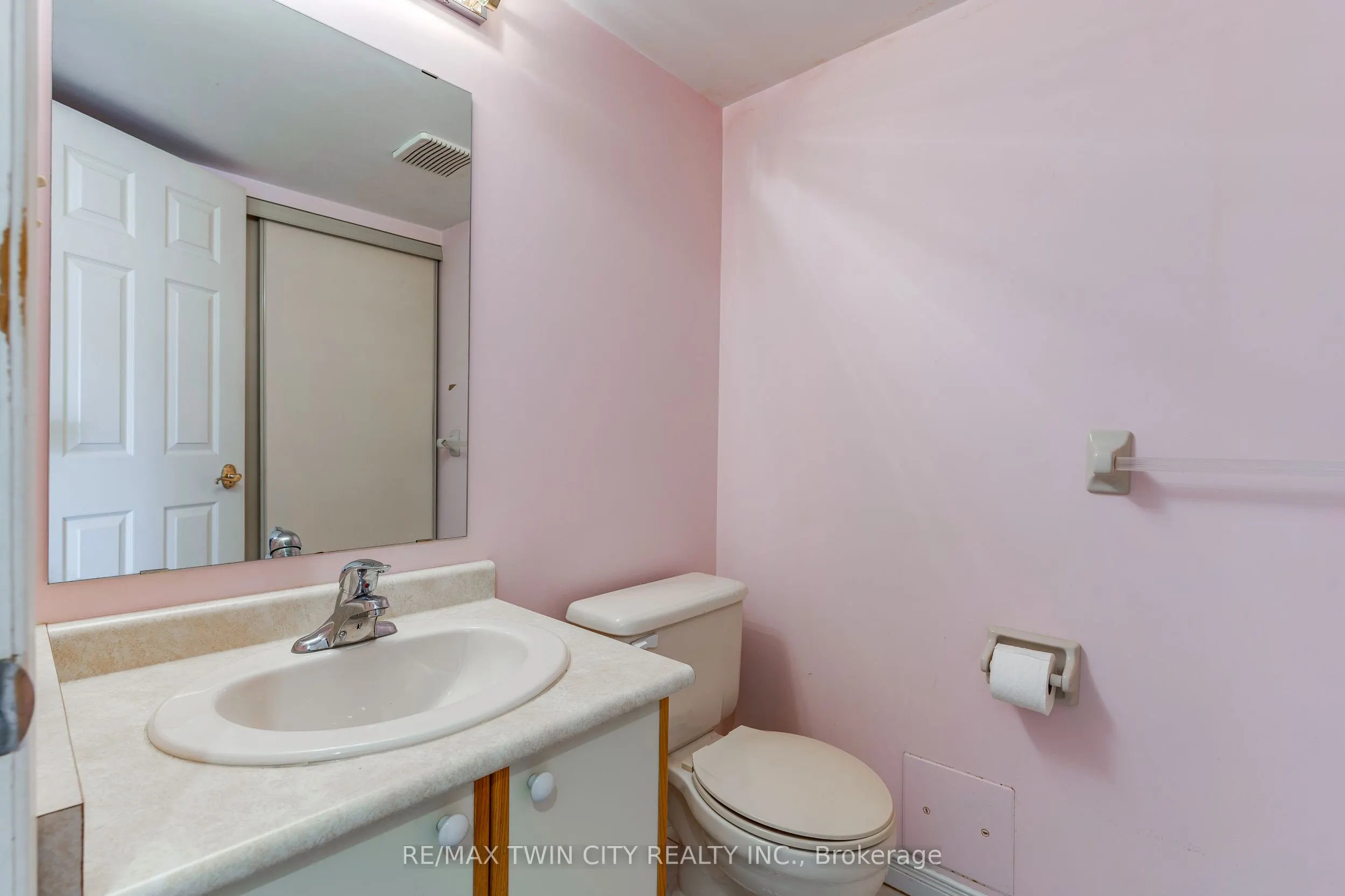 281 Bristol Street, #404