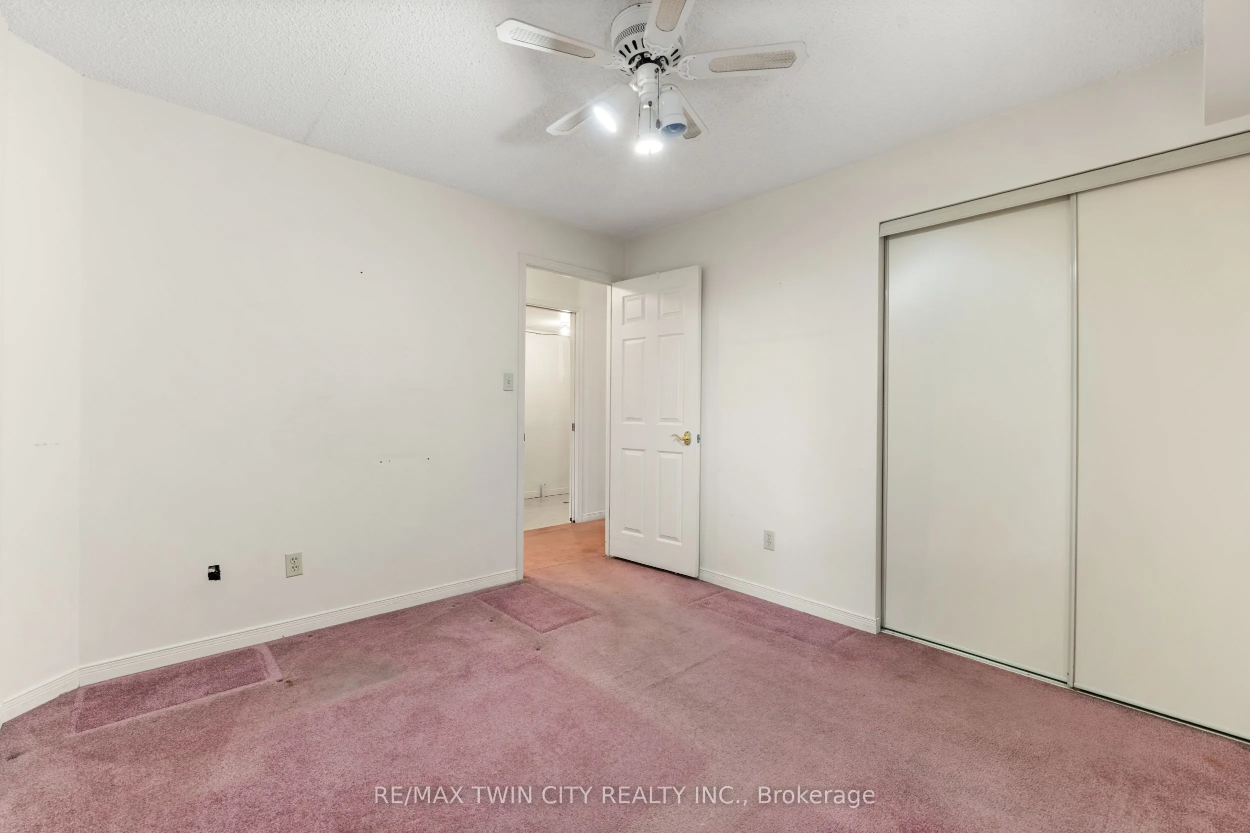 281 Bristol Street, #404